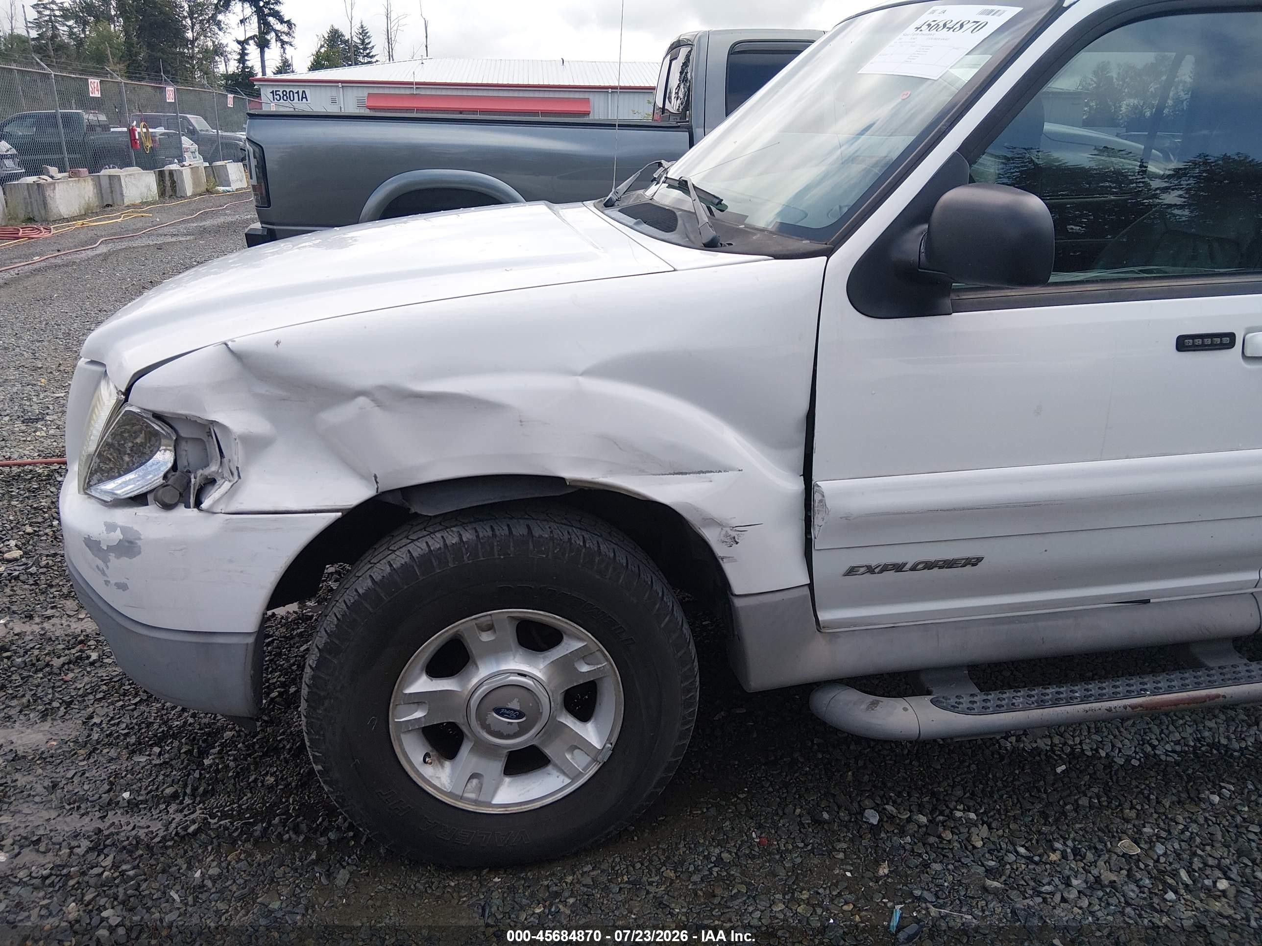 2002 Ford Explorer Sport Trac White vin: 1FMZU77E52UD52438