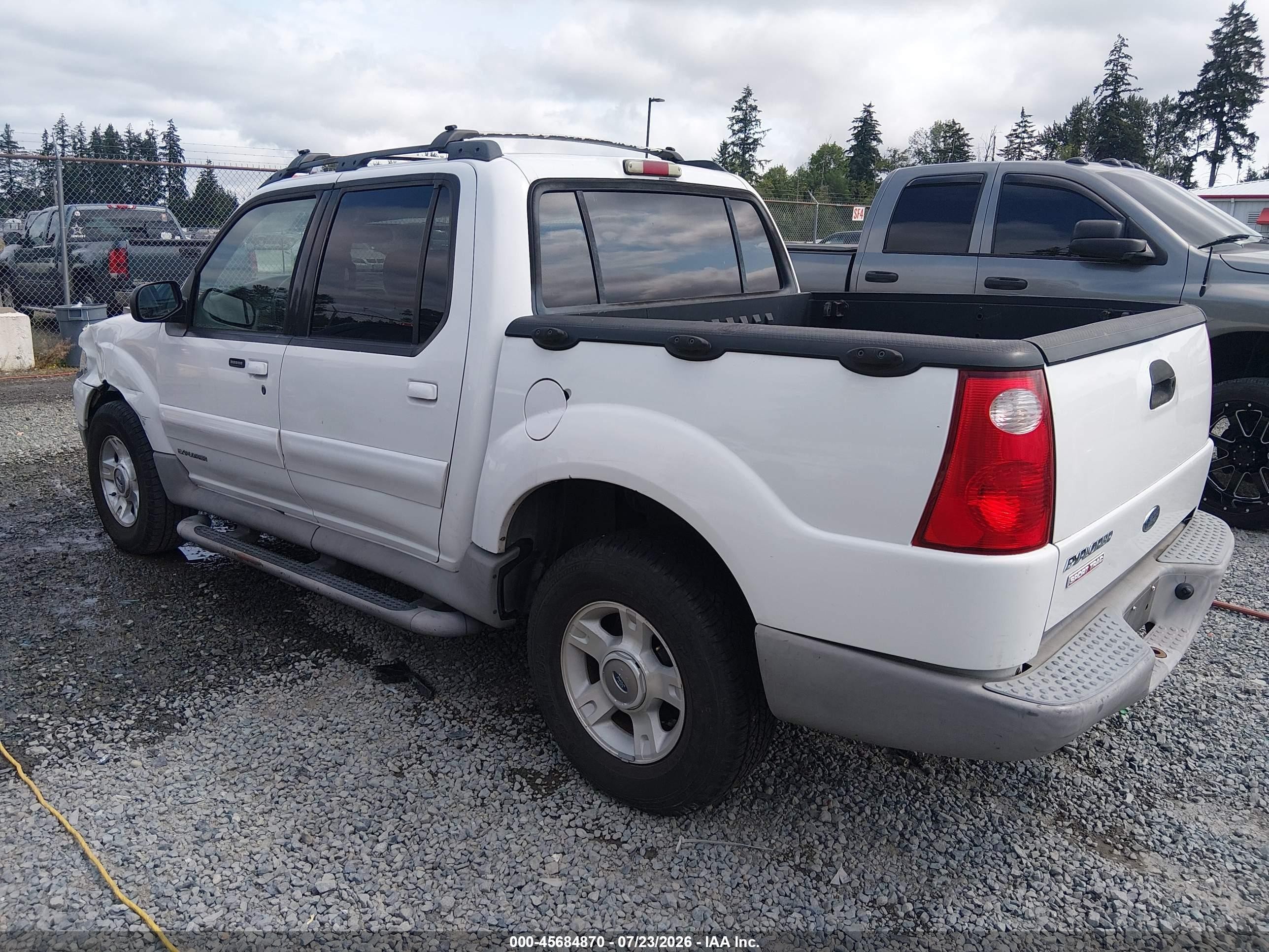 2002 Ford Explorer Sport Trac White vin: 1FMZU77E52UD52438