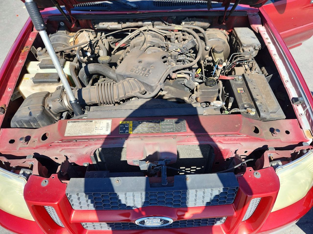2002 Ford Explorer Sport Trac Red vin: 1FMZU77E52UD54299