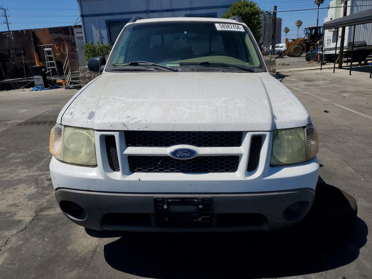 2002 Ford Explore White vin: 1FMZU77E62UD27466
