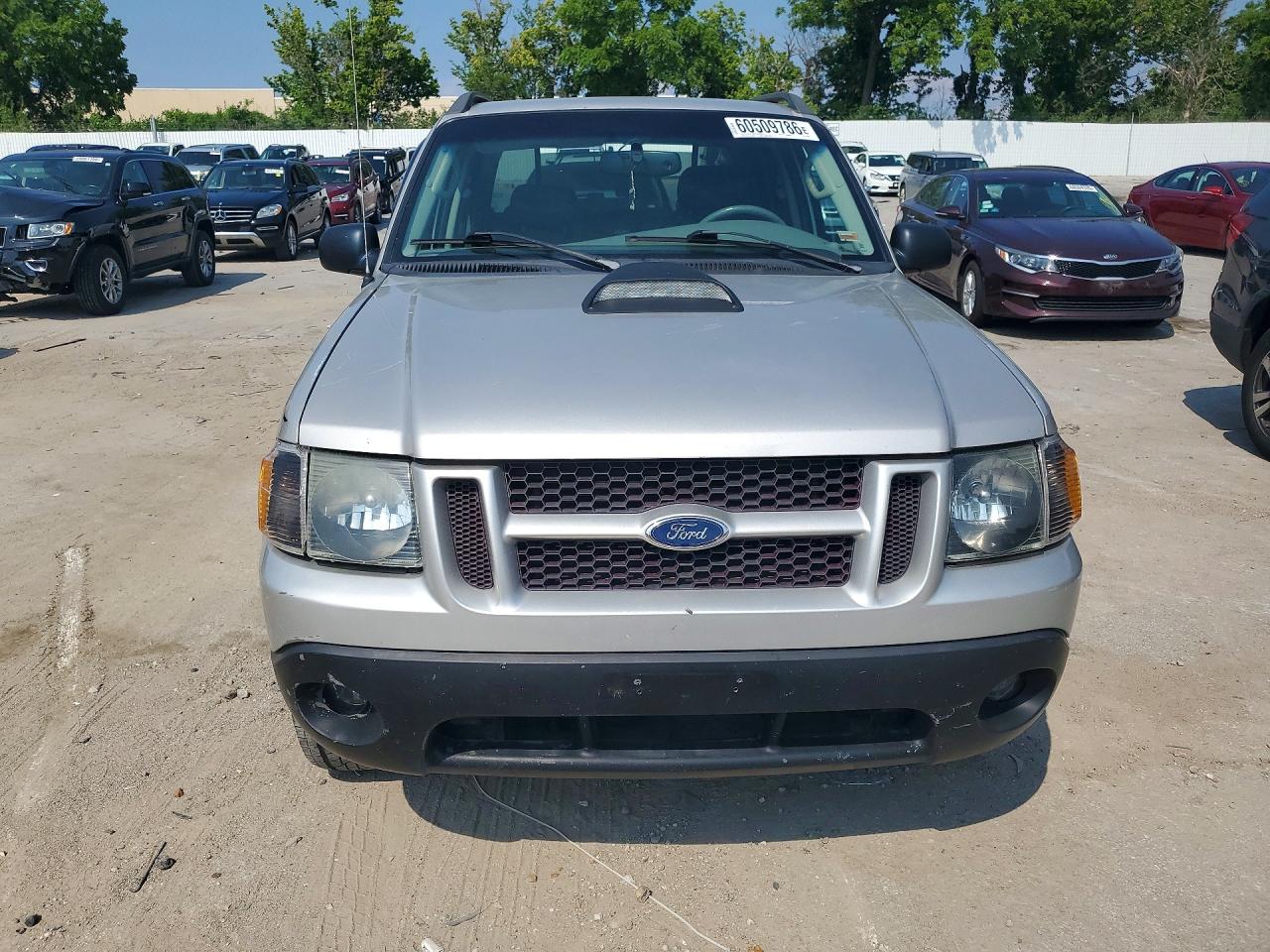 2003 Ford Explorer Sport Trac Серебряный vin: 1FMZU77E63UB66358