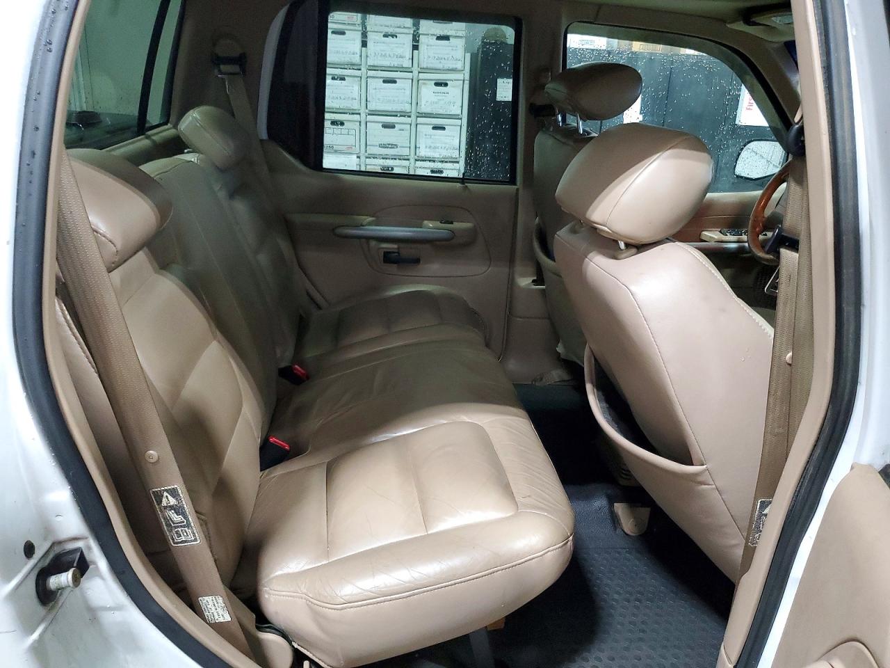 2001 Ford Explorer Sport Trac White vin: 1FMZU77E71UC63372