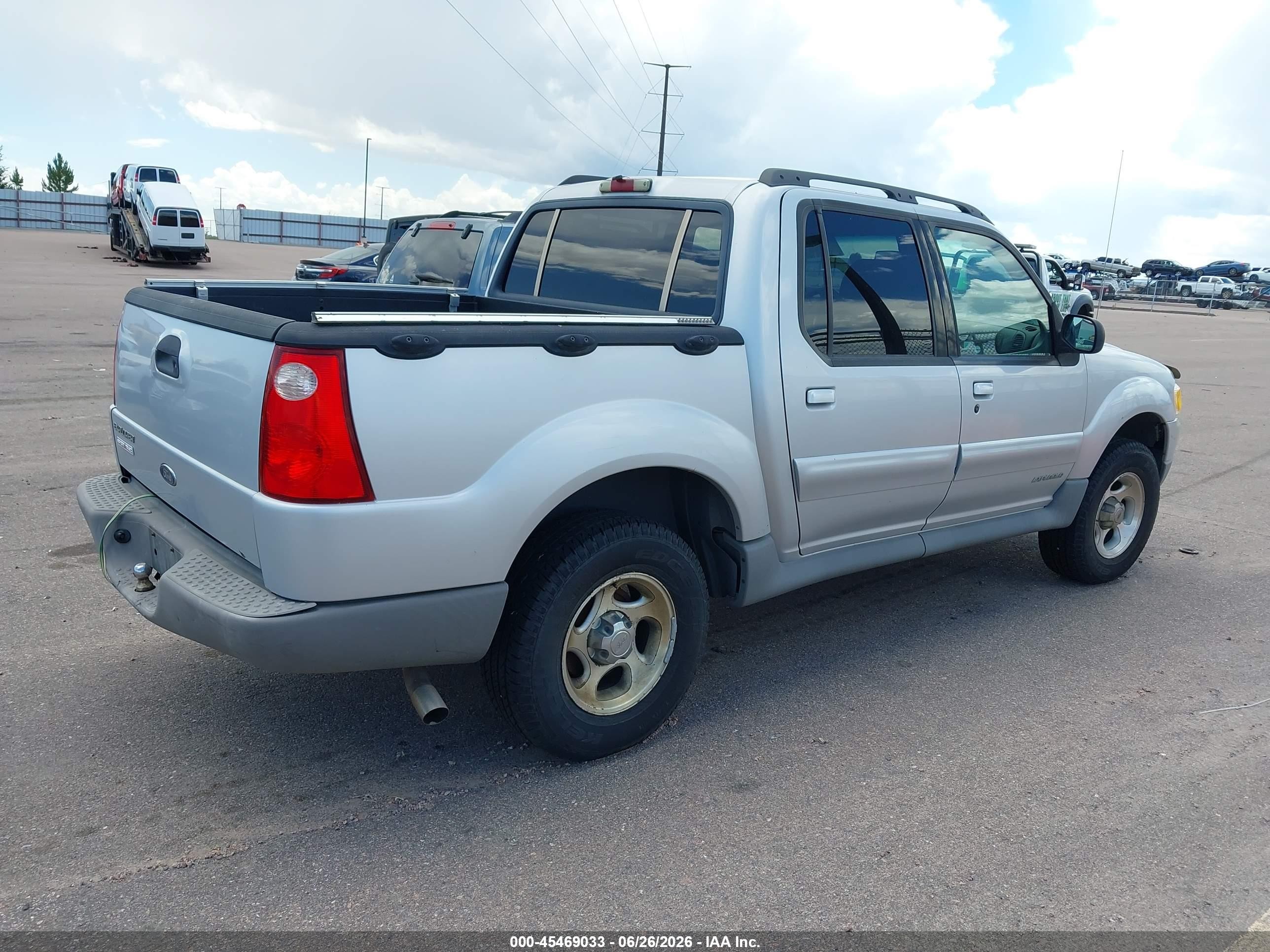 2001 Ford Explorer Sport Trac Silver vin: 1FMZU77E71UC78390
