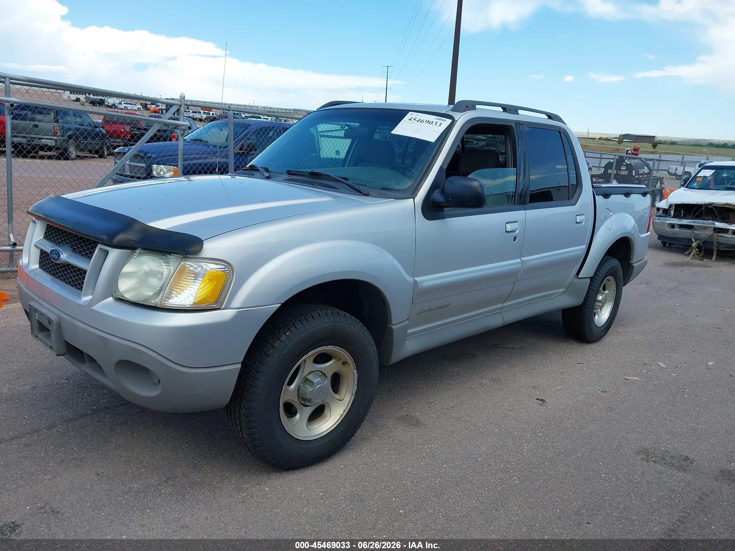 2001 Ford Explorer Sport Trac Silver vin: 1FMZU77E71UC78390