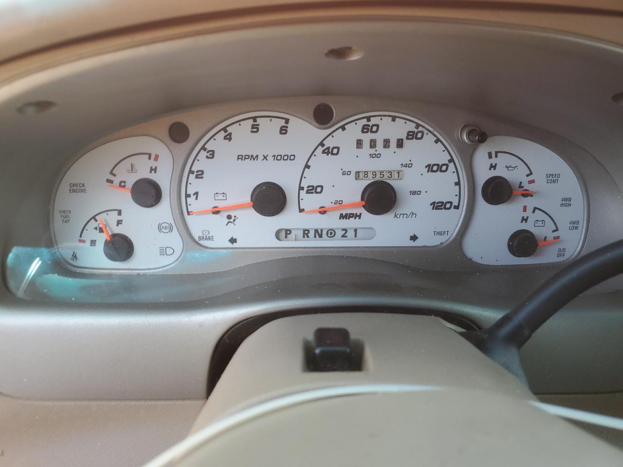 2001 Ford Explorer Sport Trac Красный vin: 1FMZU77E71UC92113