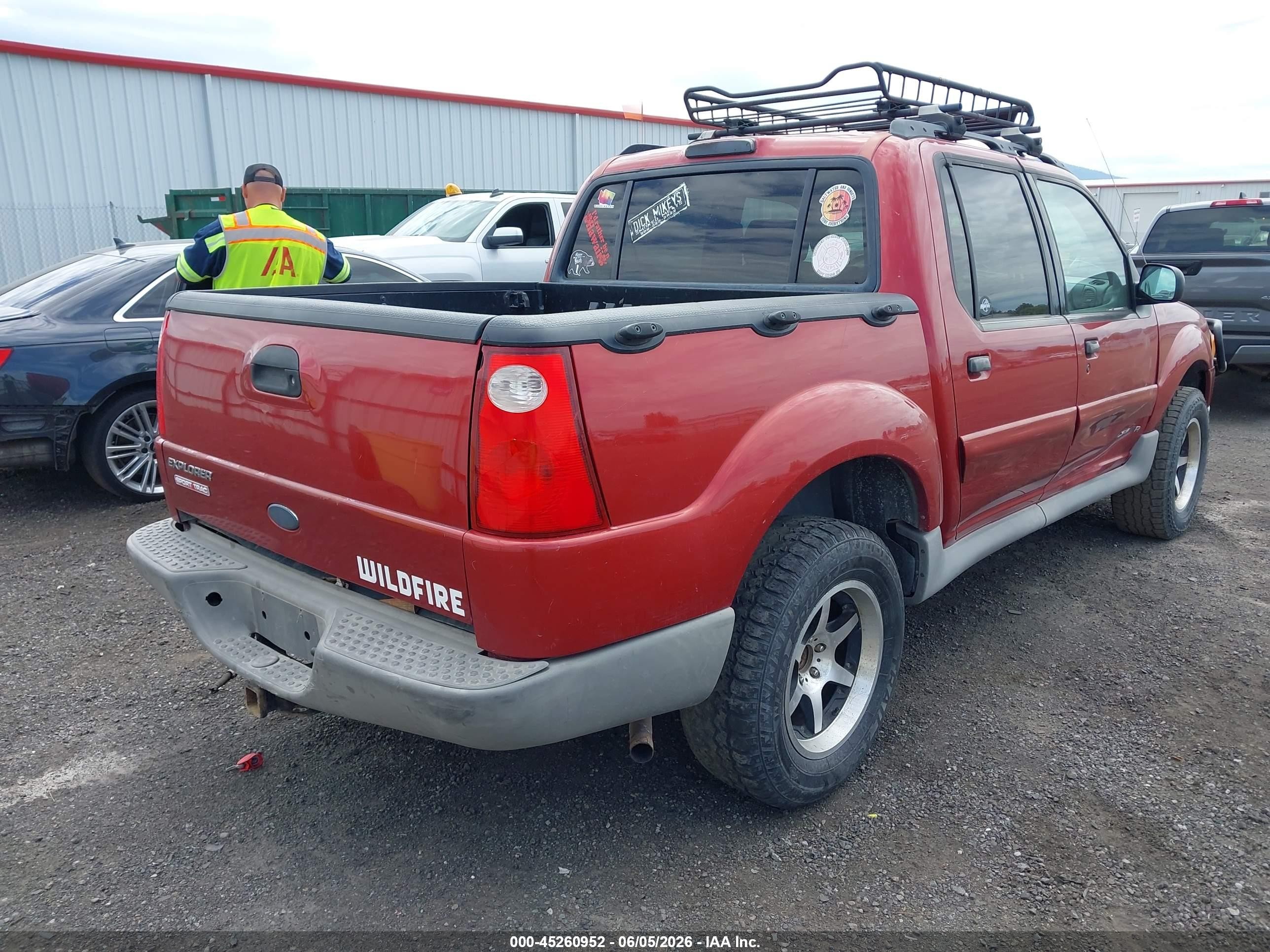2002 Ford Explorer Sport Trac   Красный vin: 1FMZU77E72UC24007
