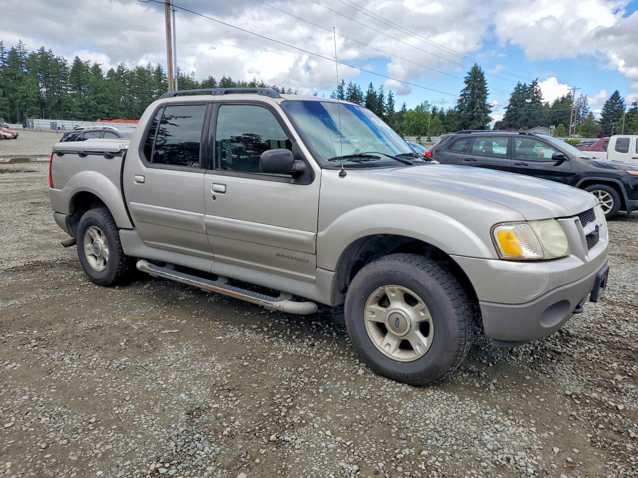 2002 Ford Explorer Sport Trac Silver vin: 1FMZU77E72UD53493