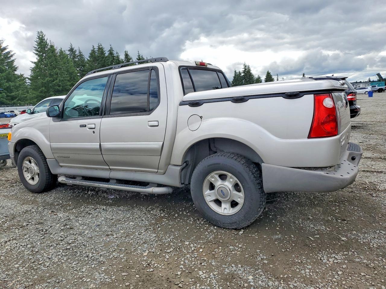 2002 Ford Explorer Sport Trac Silver vin: 1FMZU77E72UD53493
