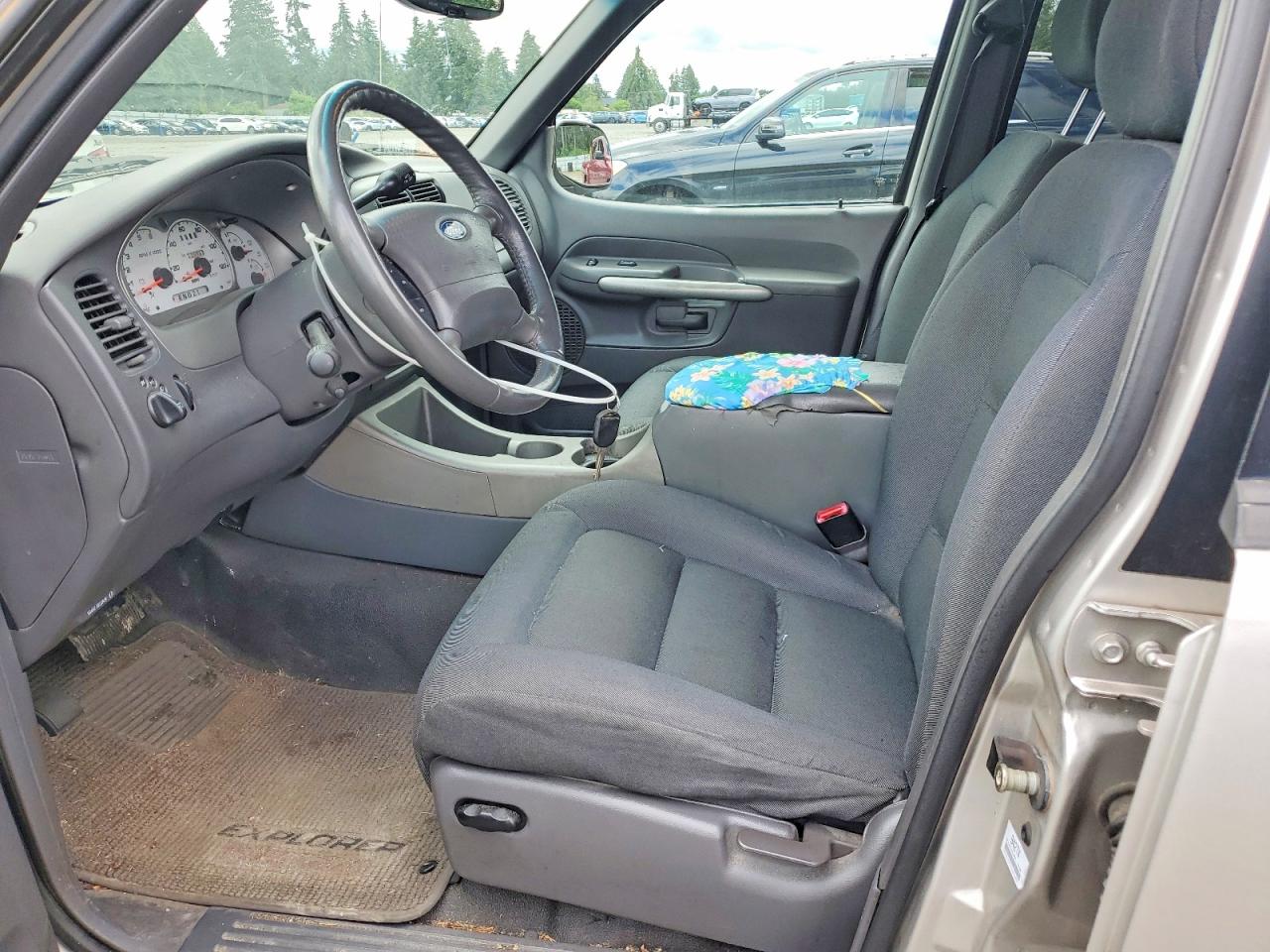 2002 Ford Explorer Sport Trac Silver vin: 1FMZU77E72UD53493