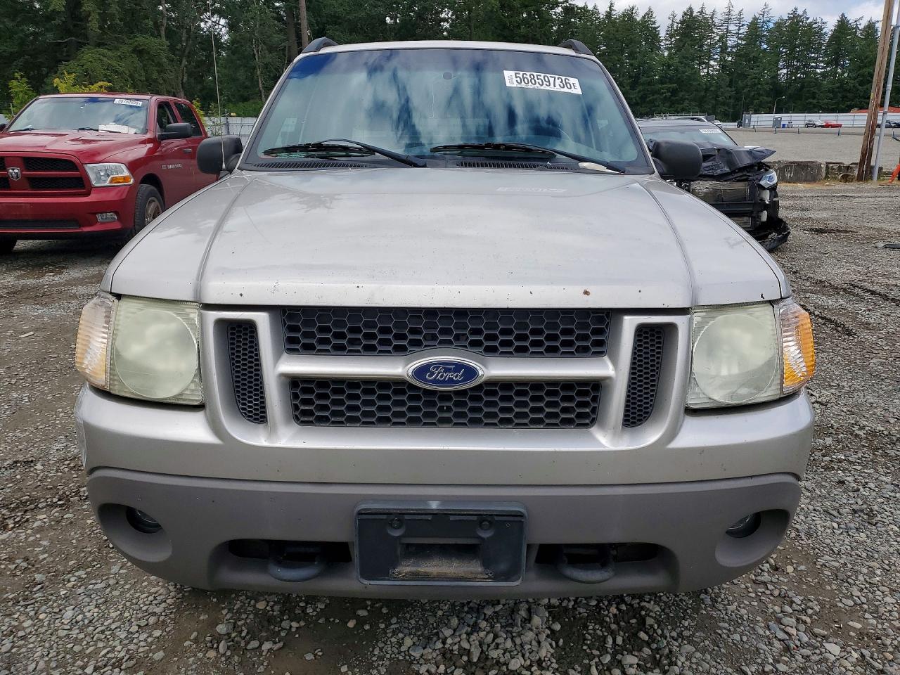 2002 Ford Explorer Sport Trac Silver vin: 1FMZU77E72UD53493