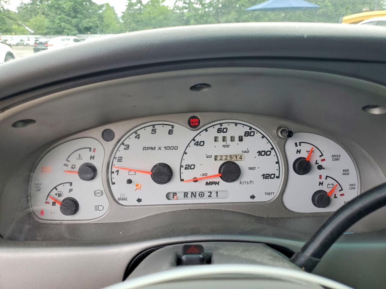 2002 Ford Explorer Sport Trac Silver vin: 1FMZU77E72UD53493