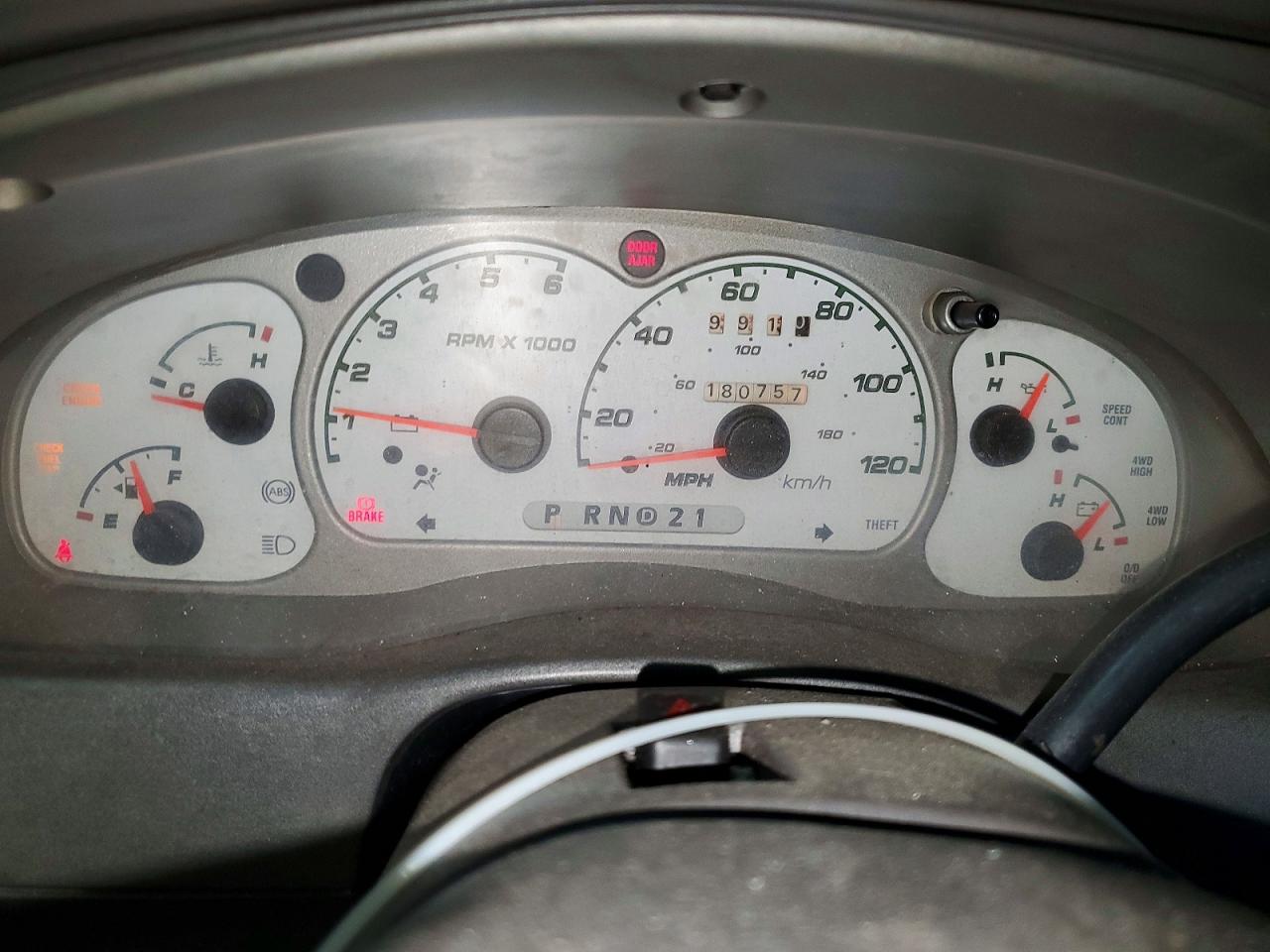 2001 Ford Explorer Sport Trac White vin: 1FMZU77E81UB57237