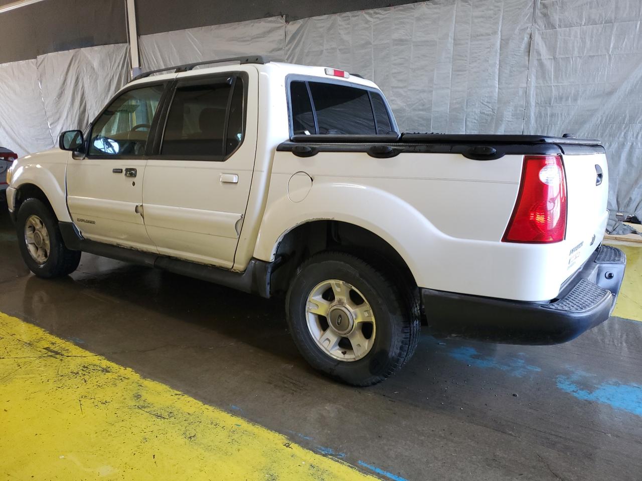 2001 Ford Explorer Sport Trac White vin: 1FMZU77E81UB57237 Damage: Left Front Door Handle, Broken, Replacement Required