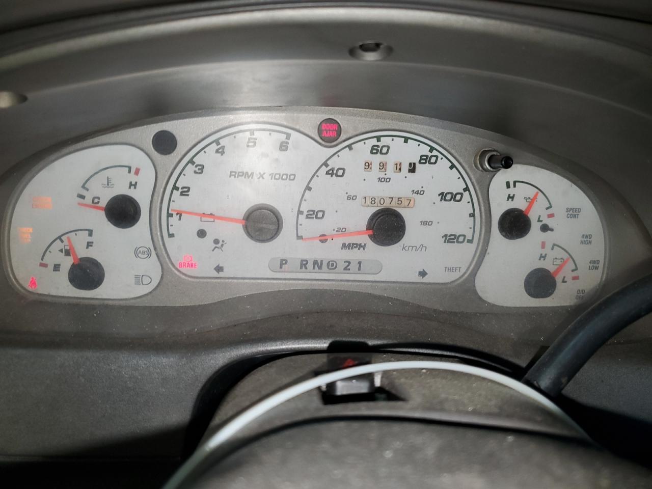 2001 Ford Explorer Sport Trac White vin: 1FMZU77E81UB57237 Damage: Warning Light - Engine, On, Unacceptable