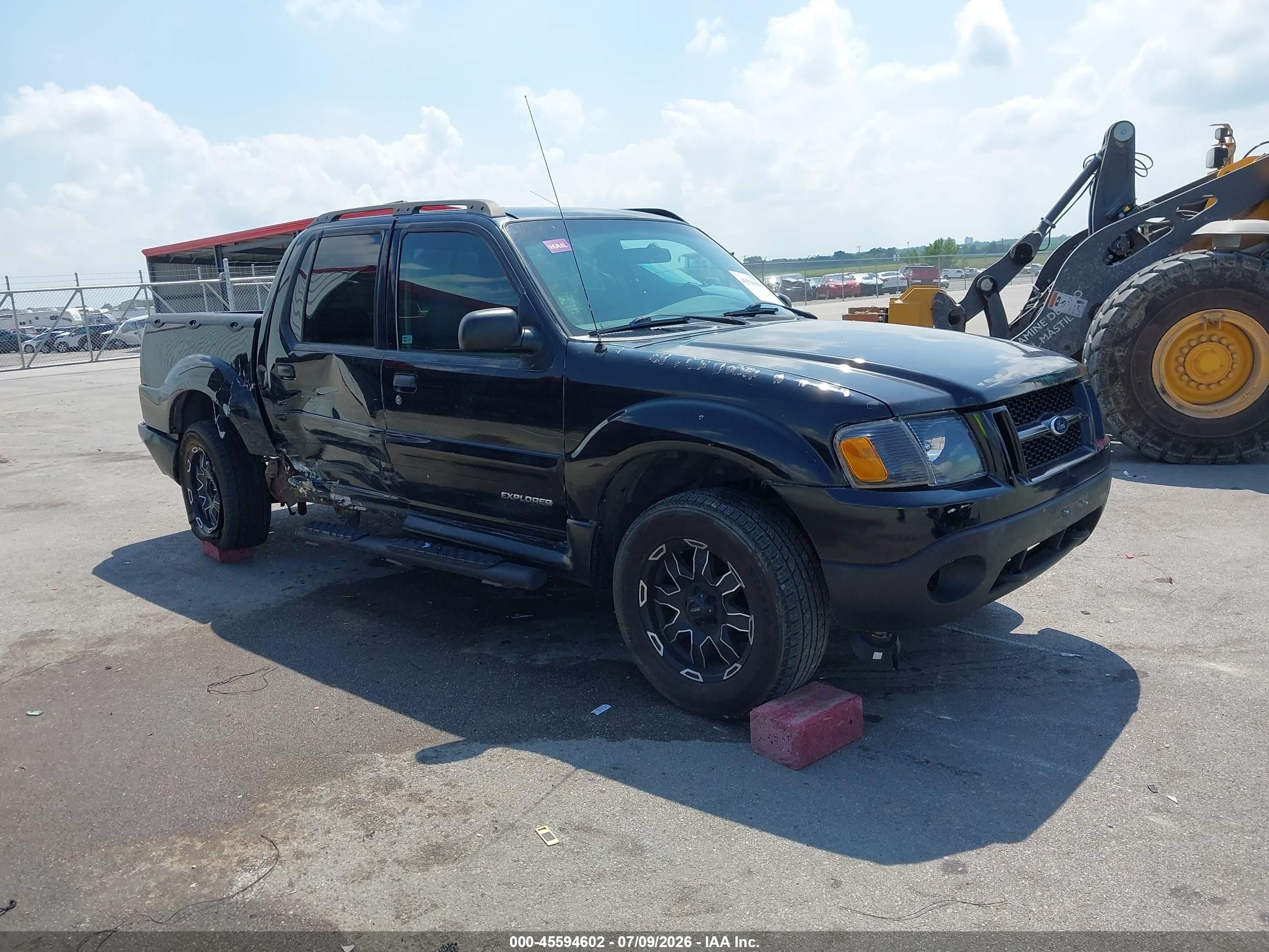 2001 Ford Explorer Sport Trac   Black vin: 1FMZU77E81UB68187