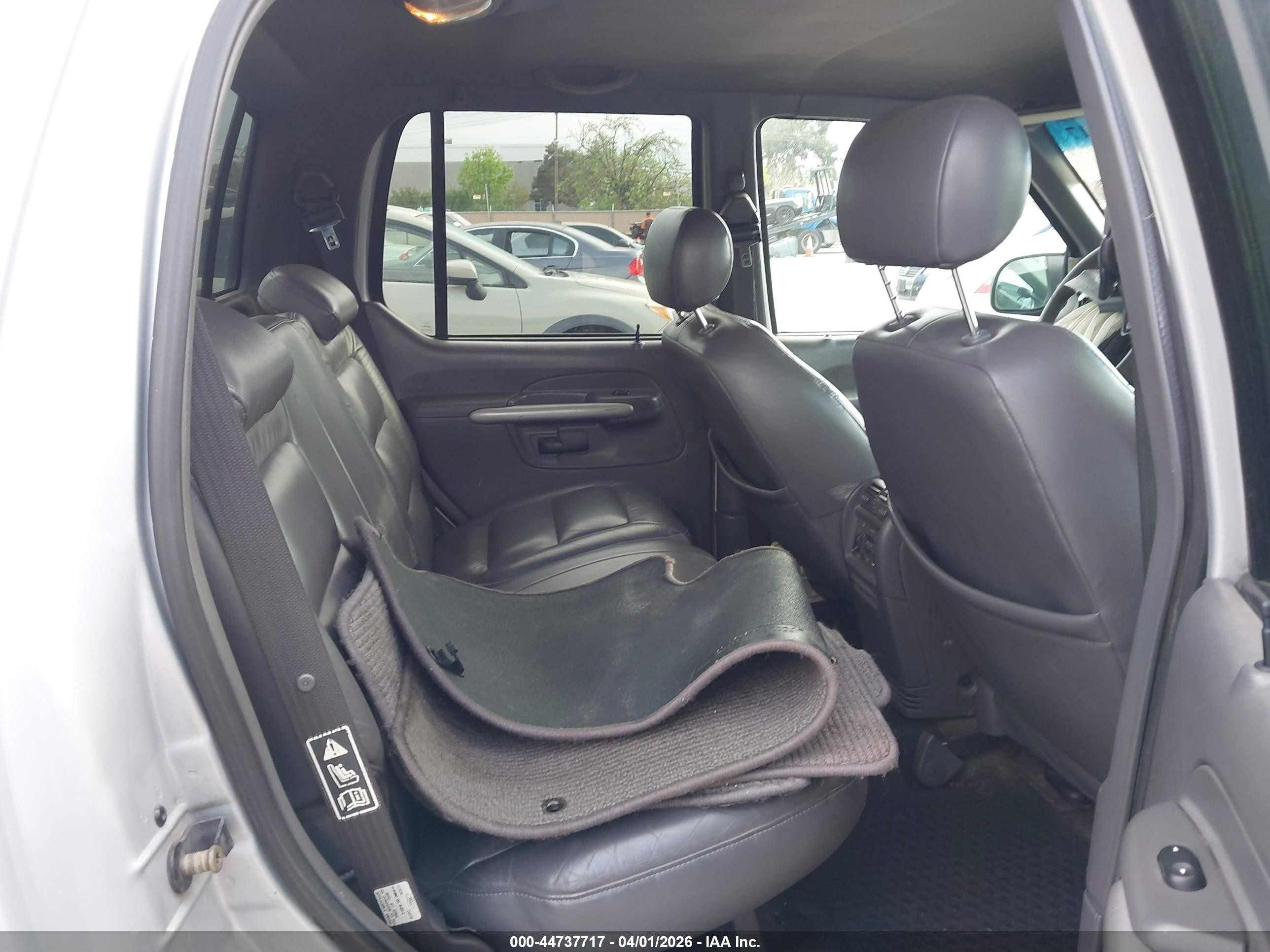 2001 Ford Explorer Sport Trac   Gray vin: 1FMZU77E81UC39338