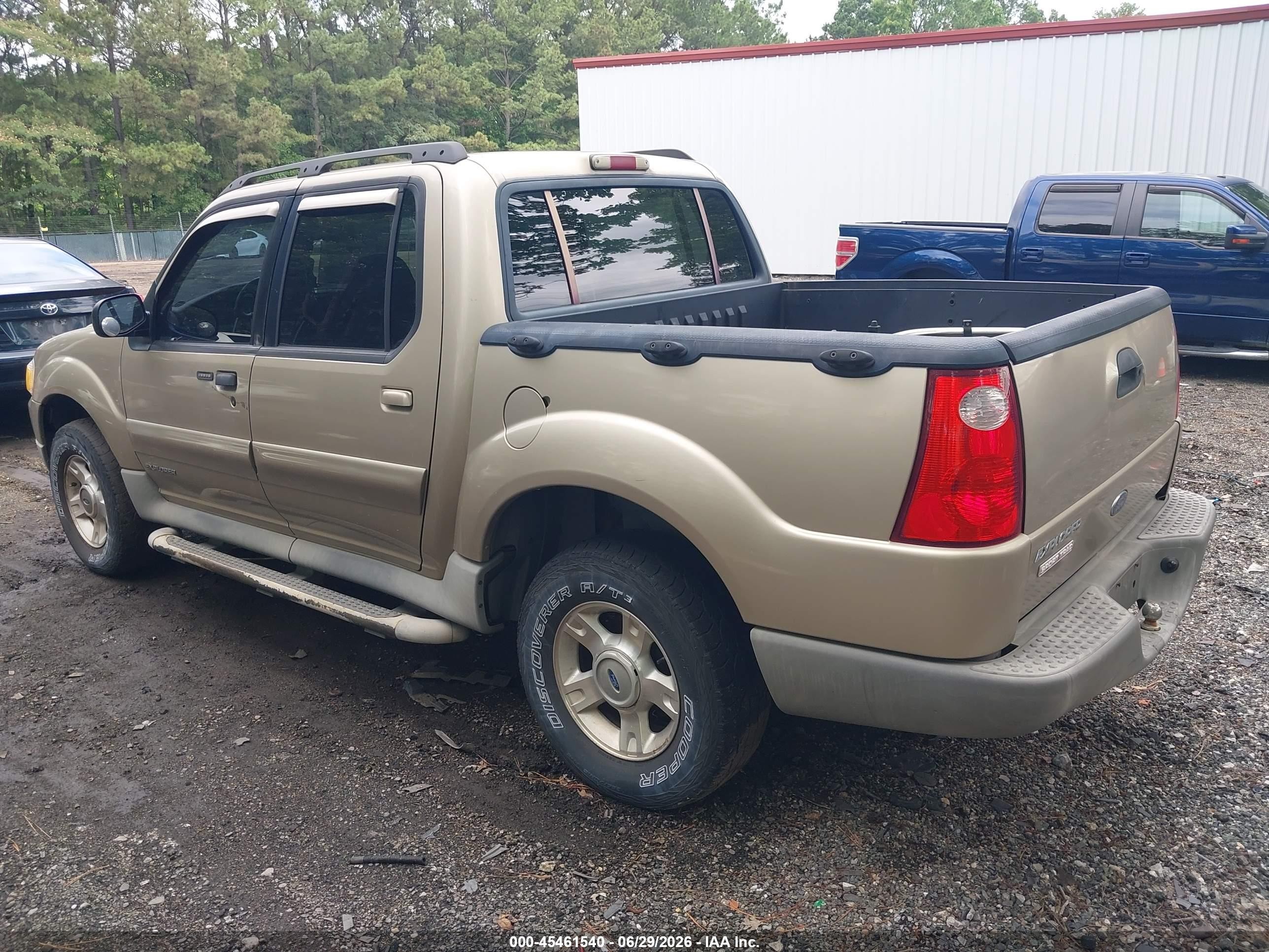 2001 Ford Explorer Sport Trac   Gold vin: 1FMZU77E81UC90323