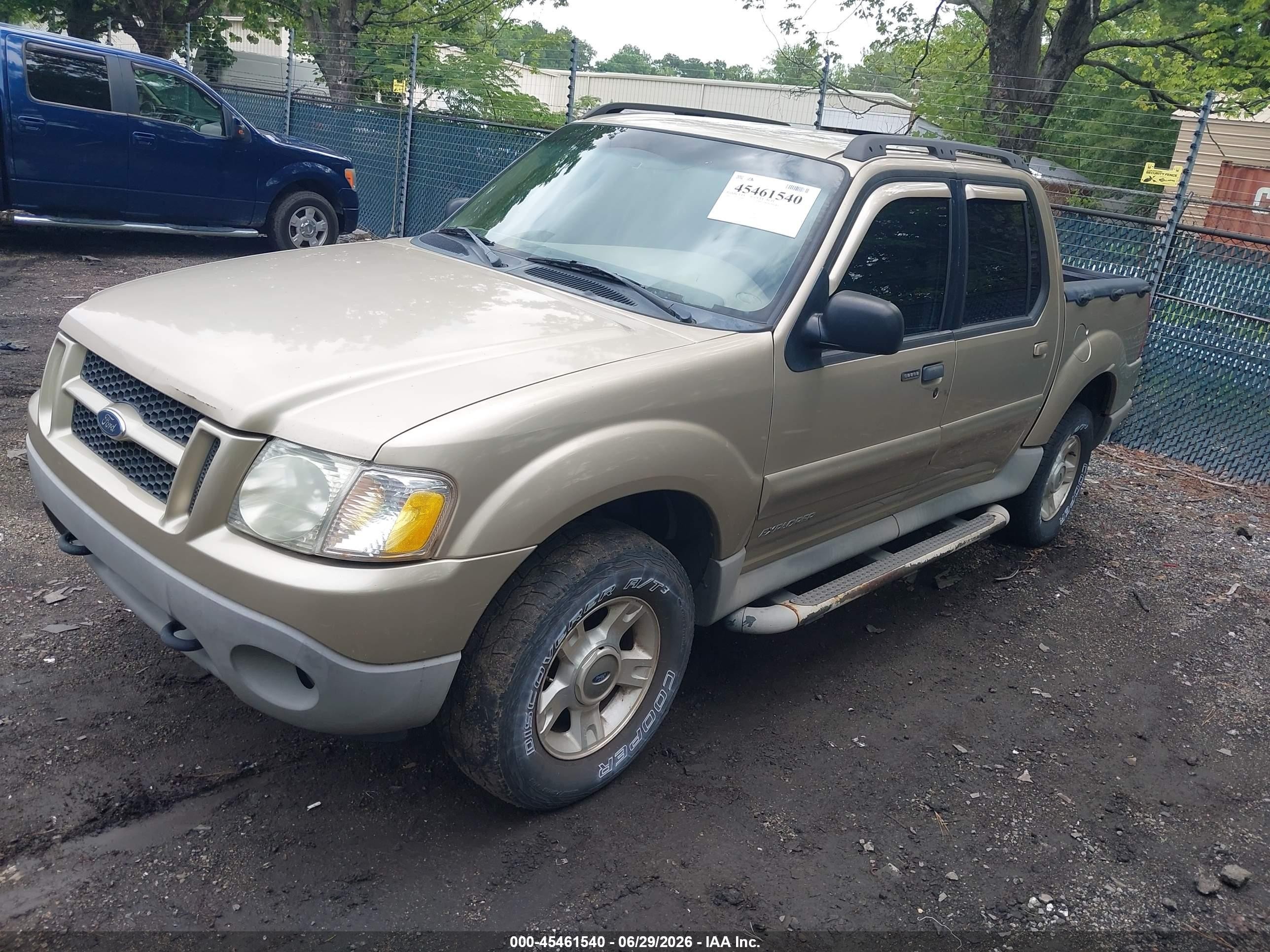 2001 Ford Explorer Sport Trac   Gold vin: 1FMZU77E81UC90323