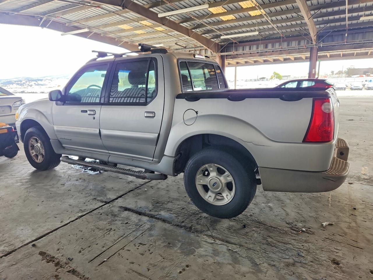 2002 Ford Explorer Sport Trac Серебряный vin: 1FMZU77E82UB94838