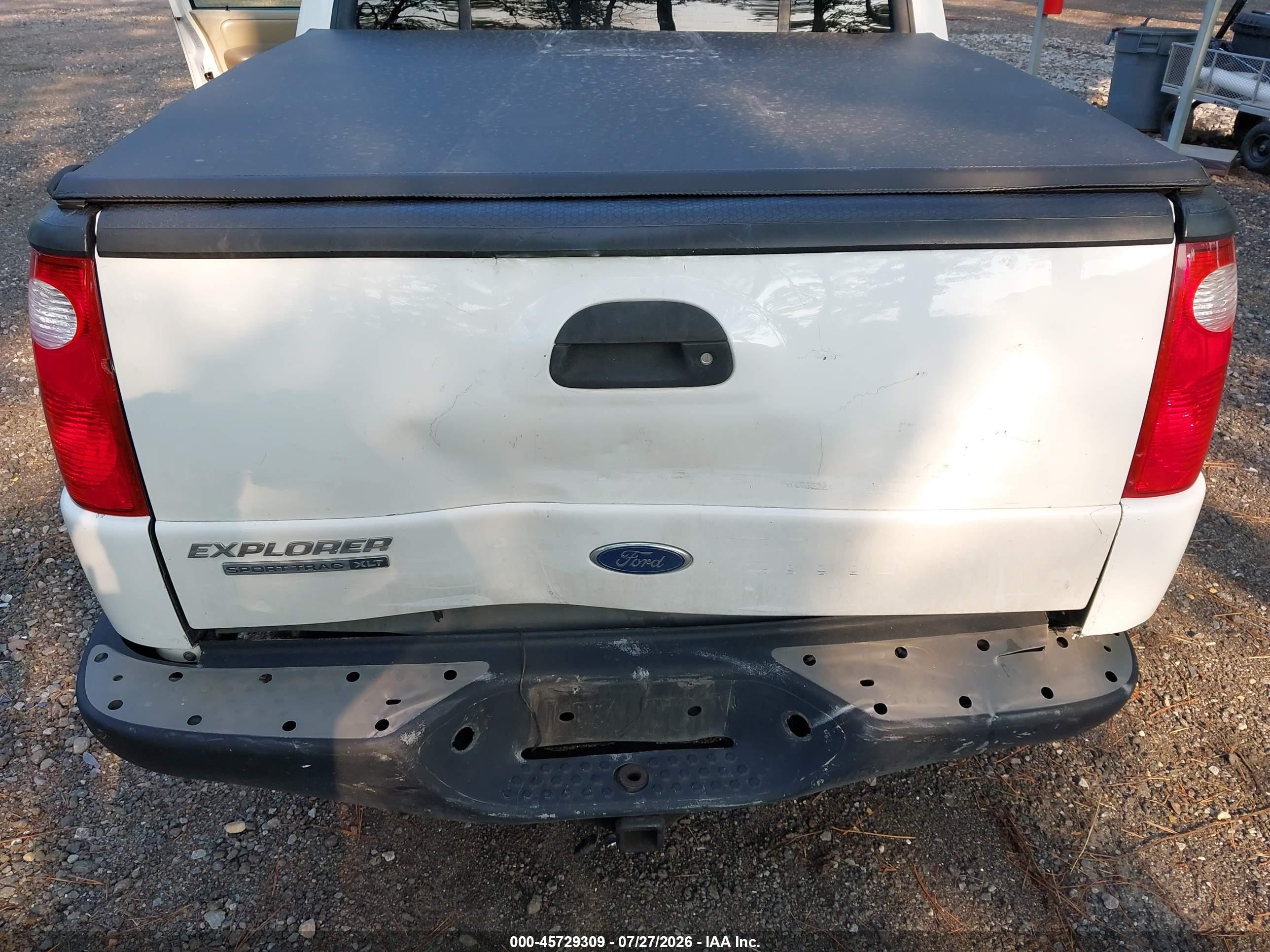 2003 Ford Explorer Sport Trac Xls/xlt White vin: 1FMZU77E83UC25975
