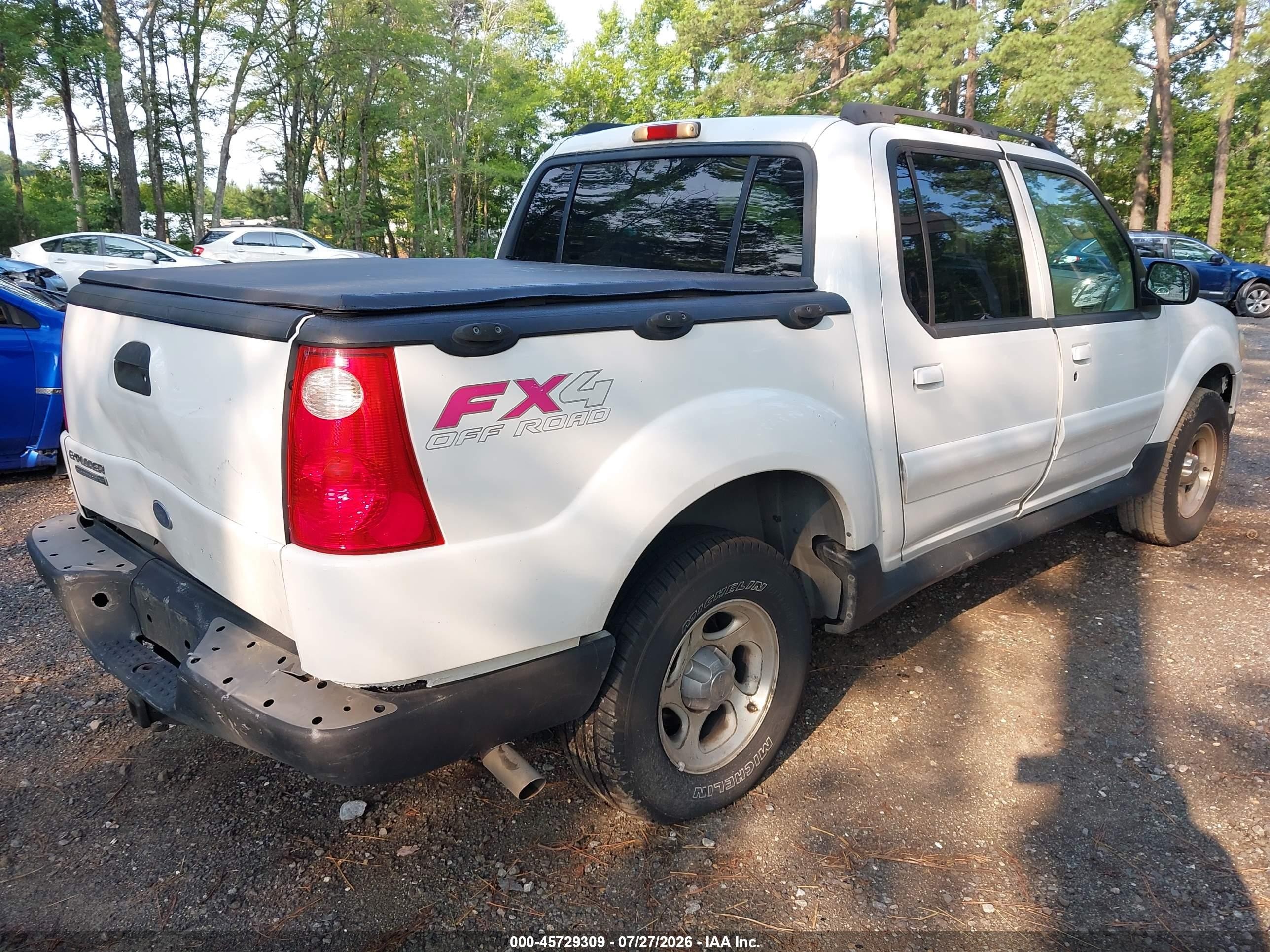 2003 Ford Explorer Sport Trac Xls/xlt White vin: 1FMZU77E83UC25975