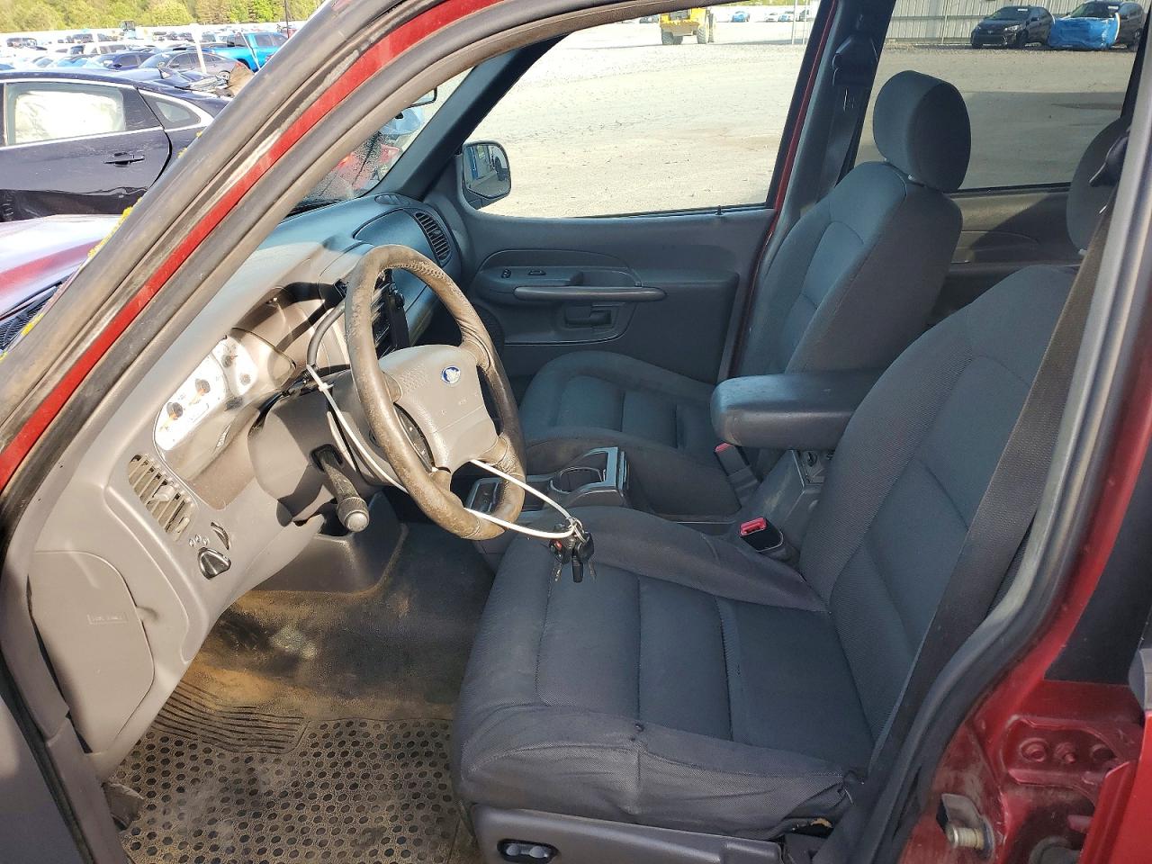 2001 Ford Explorer Sport Trac Красный vin: 1FMZU77EX1UA93315