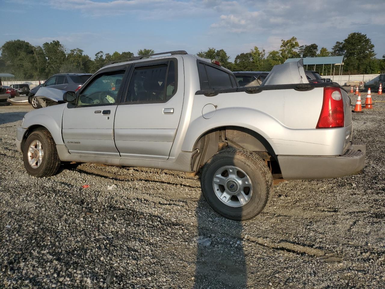 2001 Ford Explorer Sport Trac Серебряный vin: 1FMZU77EX1UB89655