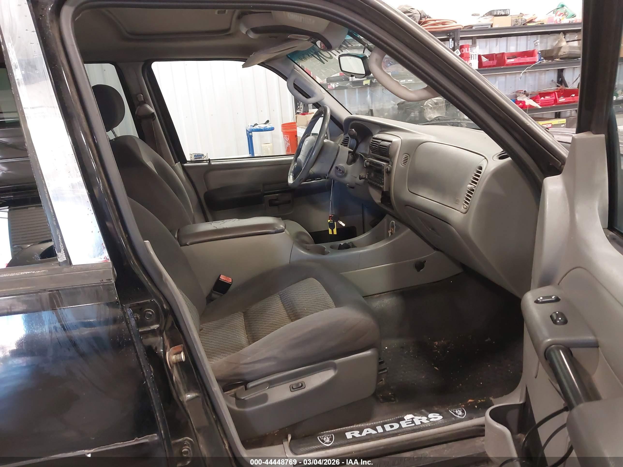 2003 Ford Explorer Sport Trac Xls/xlt Black vin: 1FMZU77EX3UB67030