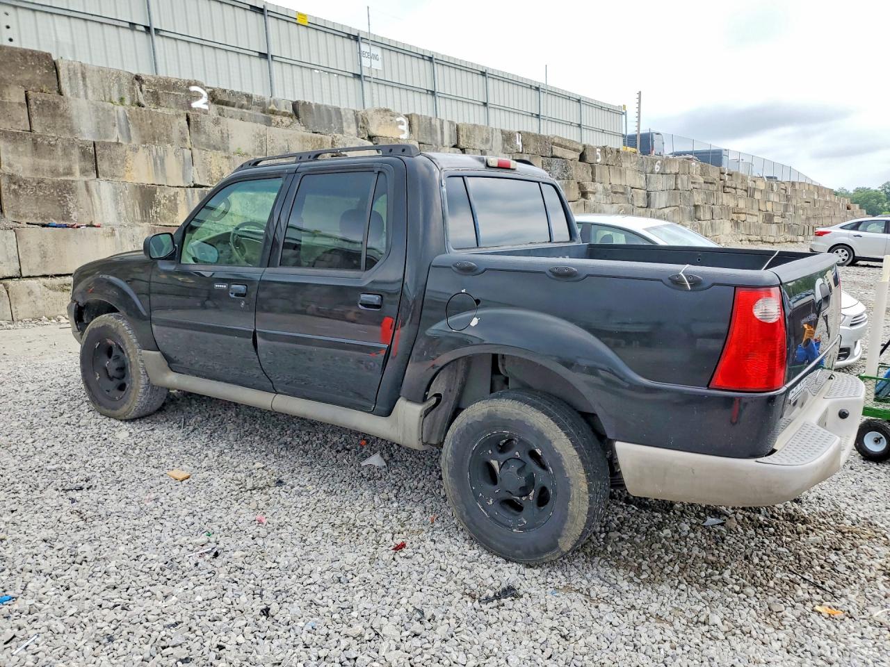 2003 Ford Exlplorer Black vin: 1FMZU77EX3UC41269