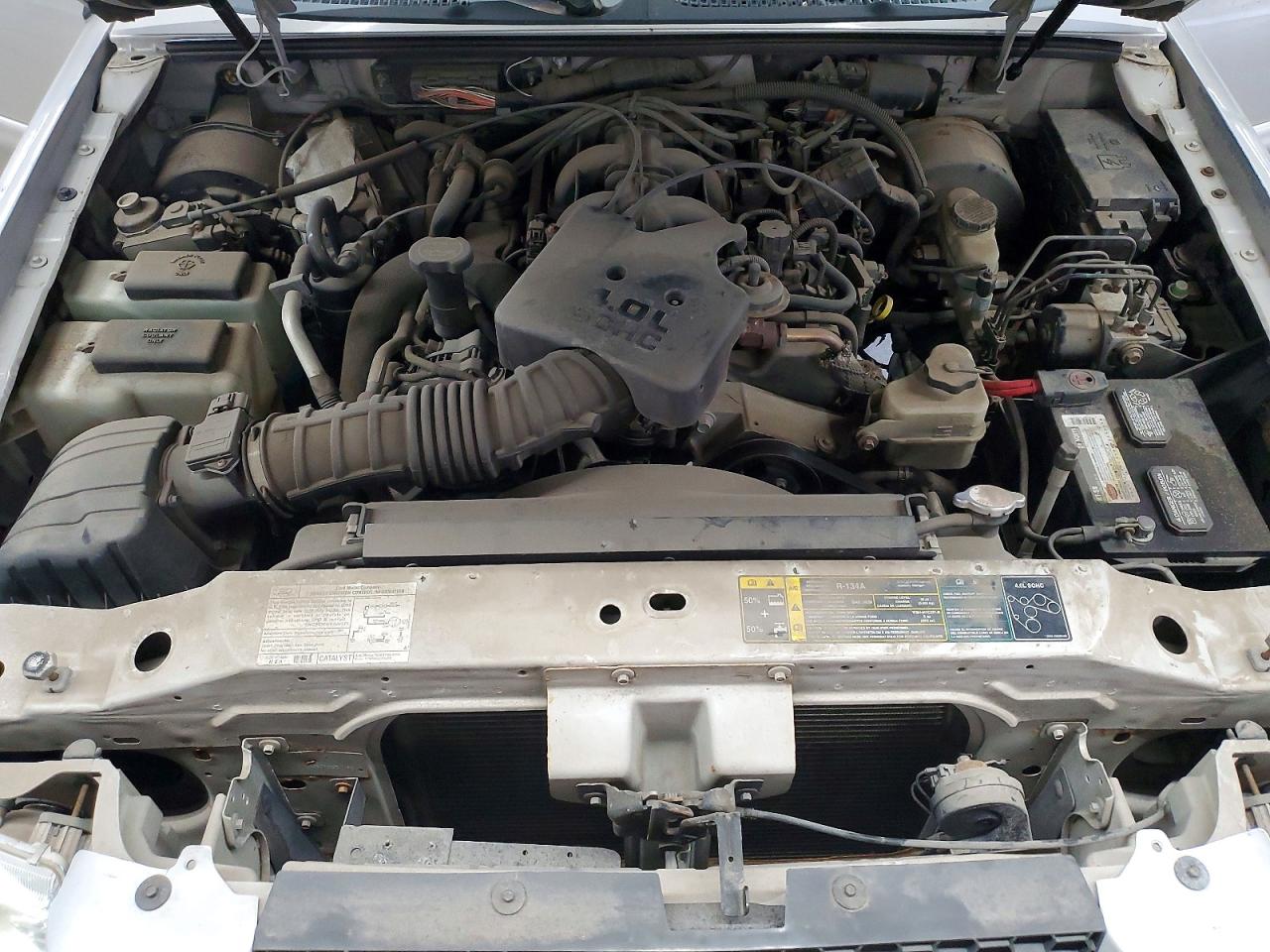 2005 Ford Explorer Sport Trac Silver vin: 1FMZU77K05UB07363