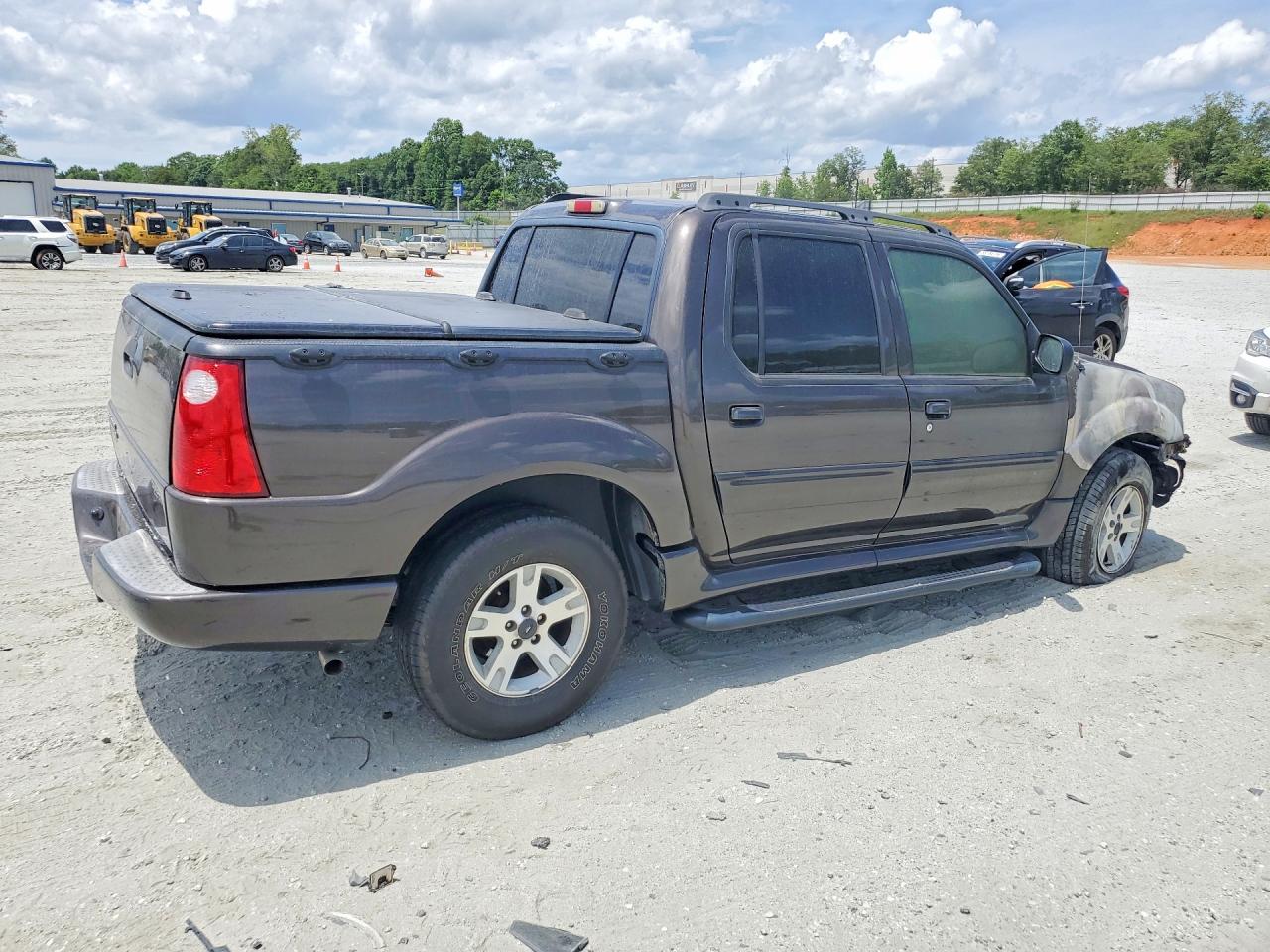 2005 Ford Explorer Sport Trac Черный vin: 1FMZU77K25UB60100