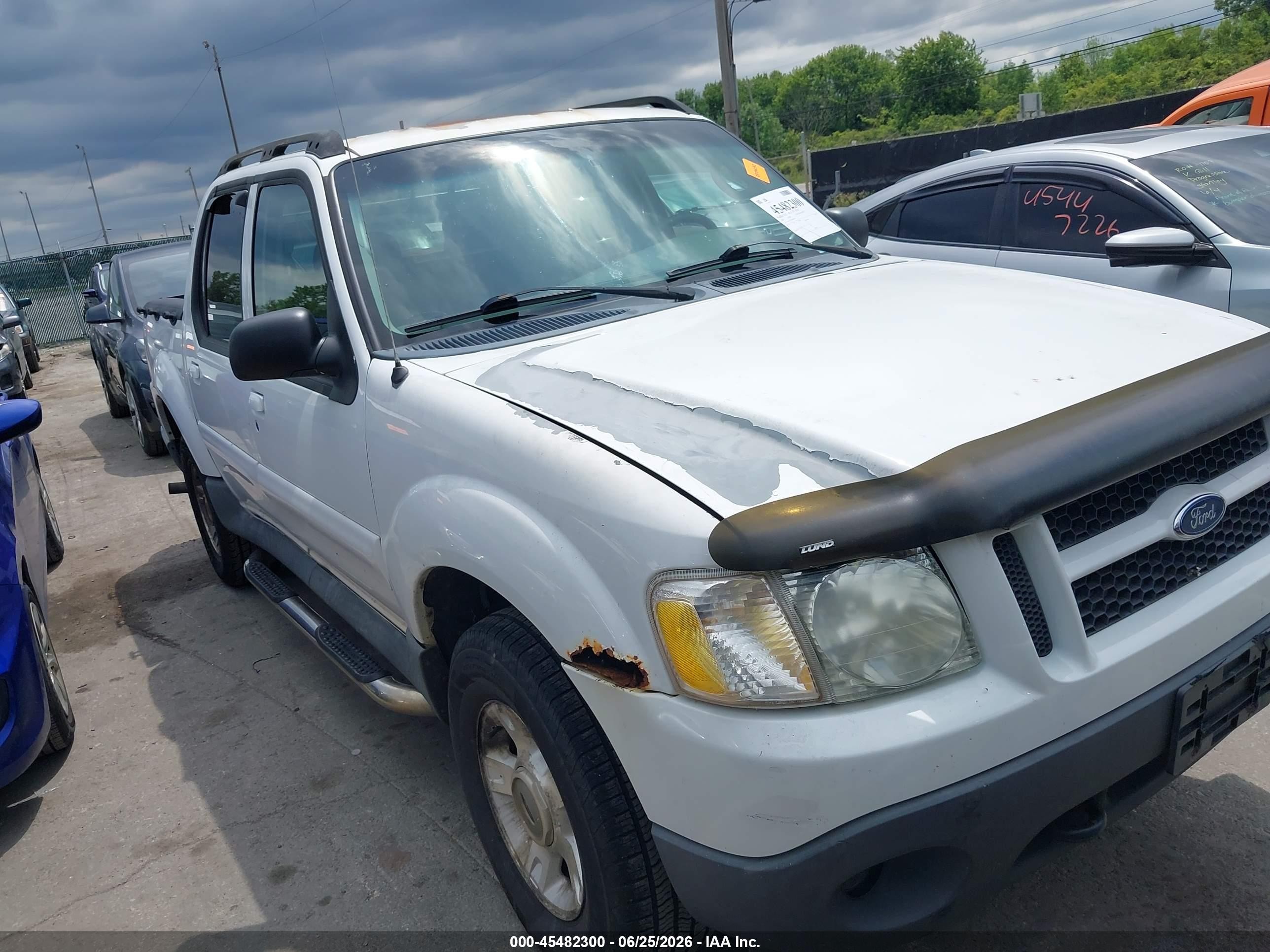 2004 Ford Explorer Sport Trac Adrenalin/xls/xlt White vin: 1FMZU77K34UB84436
