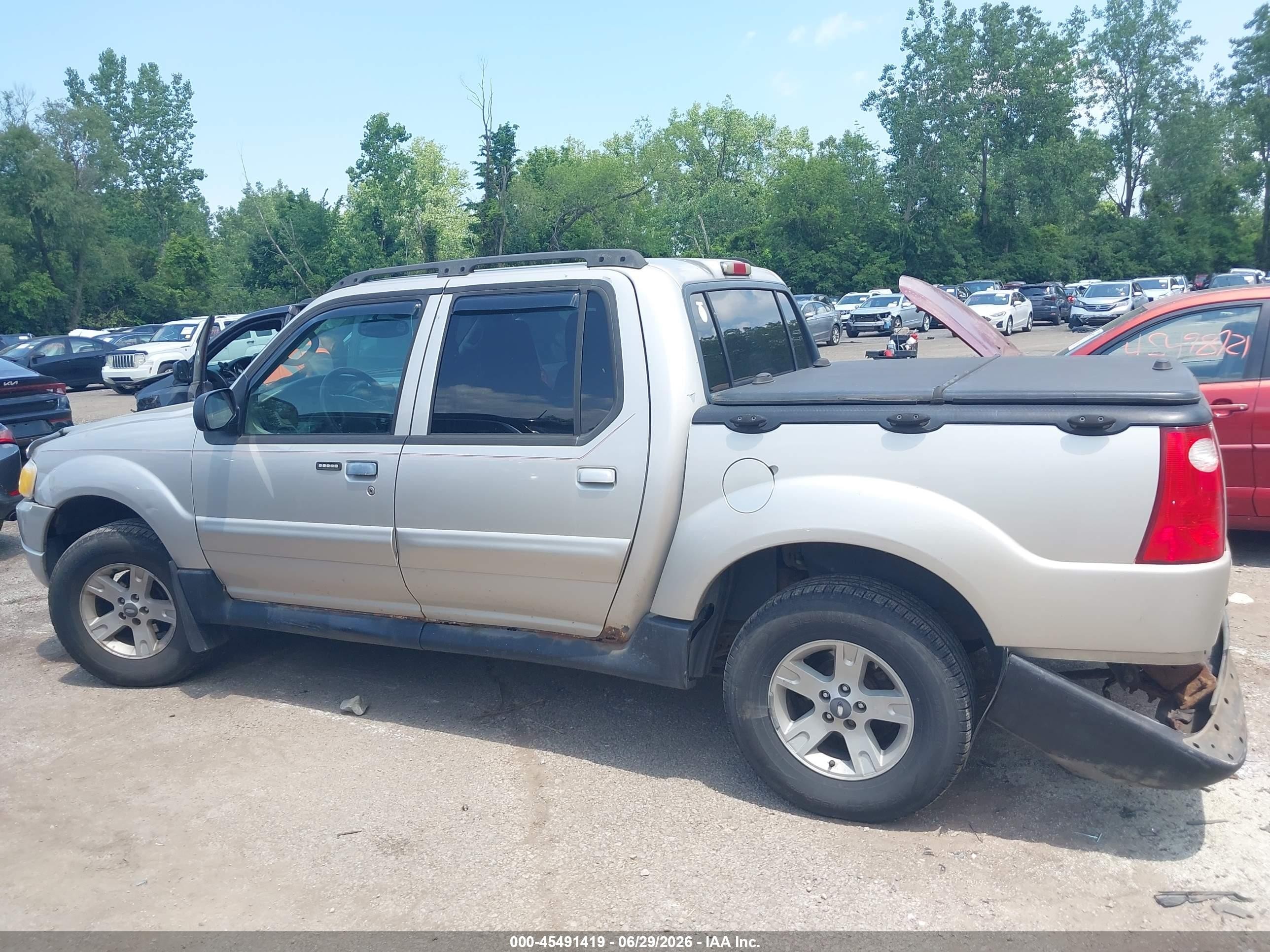 2005 Ford Explorer Sport Trac Adrenalin/xls/xlt Silver vin: 1FMZU77K35UB14159