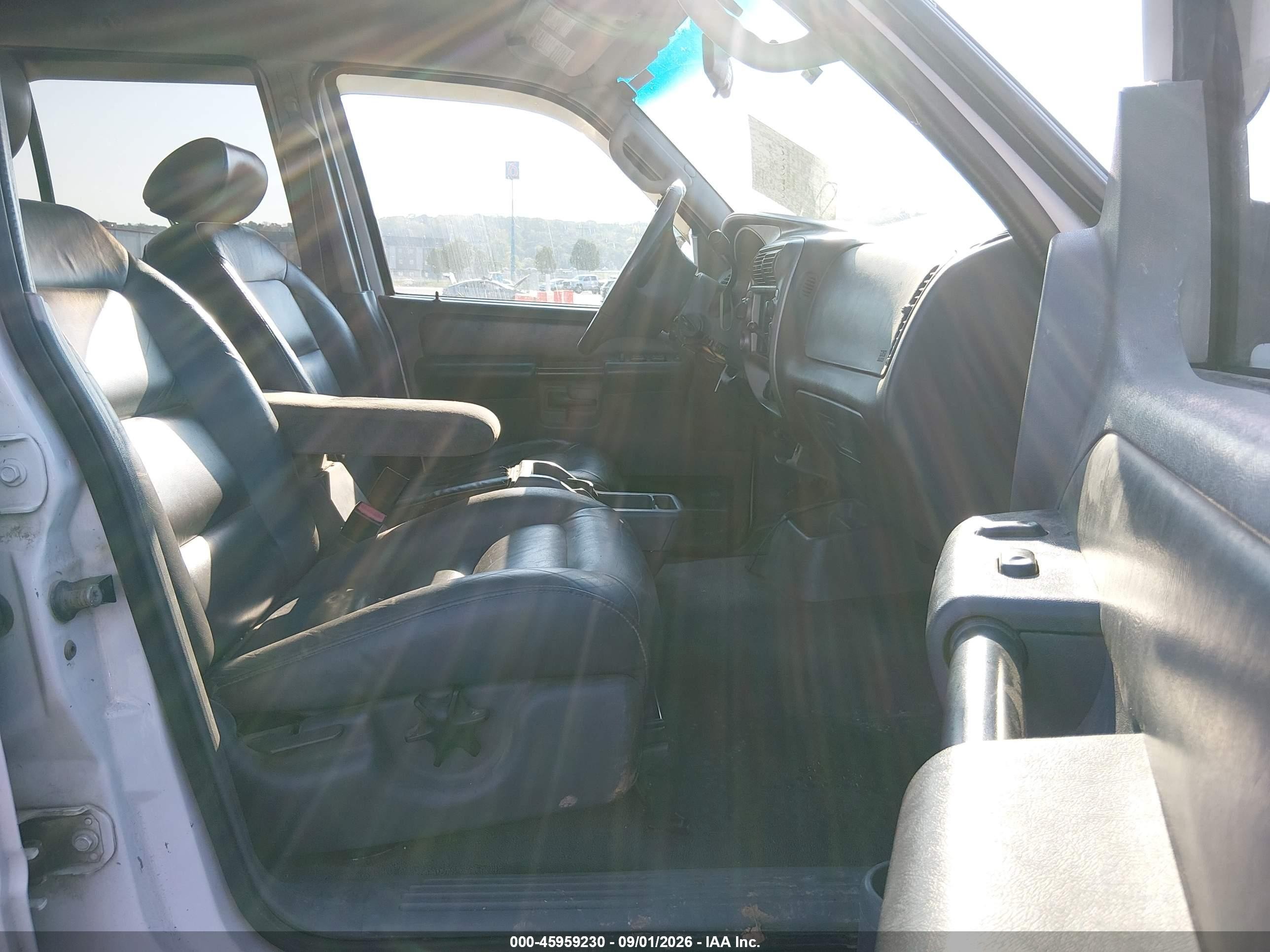 2004 Ford Explorer Sport Trac Adrenalin/xls/xlt Белый vin: 1FMZU77K74UB63752