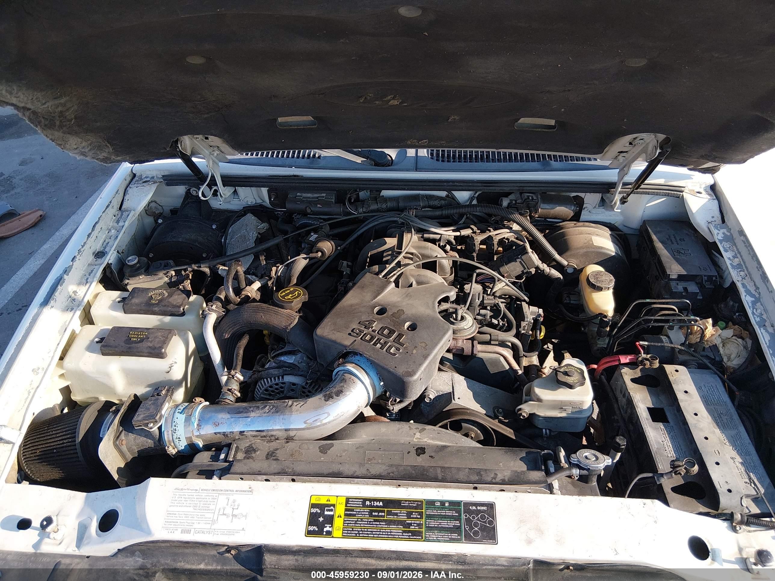 2004 Ford Explorer Sport Trac Adrenalin/xls/xlt Белый vin: 1FMZU77K74UB63752