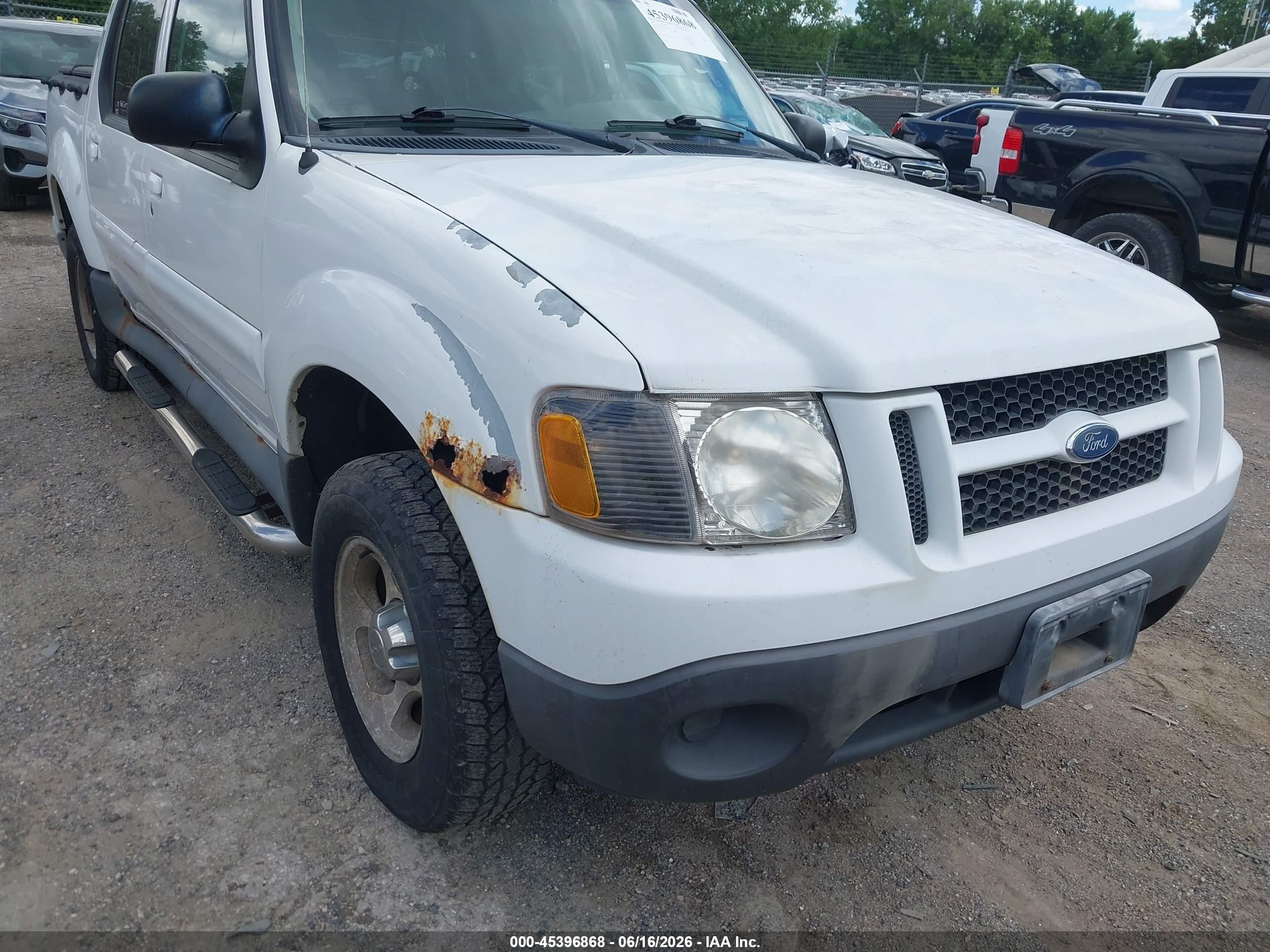 2005 Ford Explorer Sport Trac Adrenalin/xls/xlt White vin: 1FMZU77K75UA64754