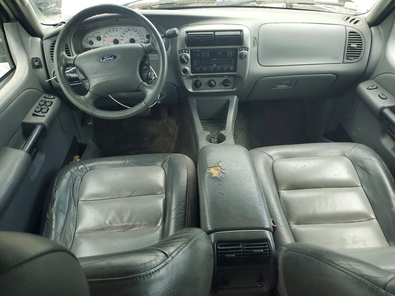 2005 Ford Explorer Sport Trac Silver vin: 1FMZU77K75UB28291