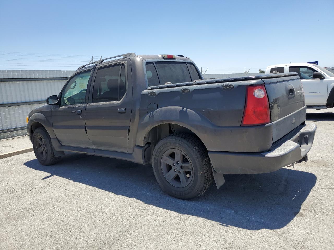 2005 Ford Explorer Sport Trac Black vin: 1FMZU77K75UB39615