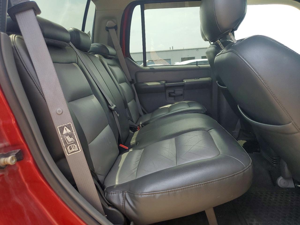 2004 Ford Explorer Sport Trac Burgundy vin: 1FMZU77K94UB09966