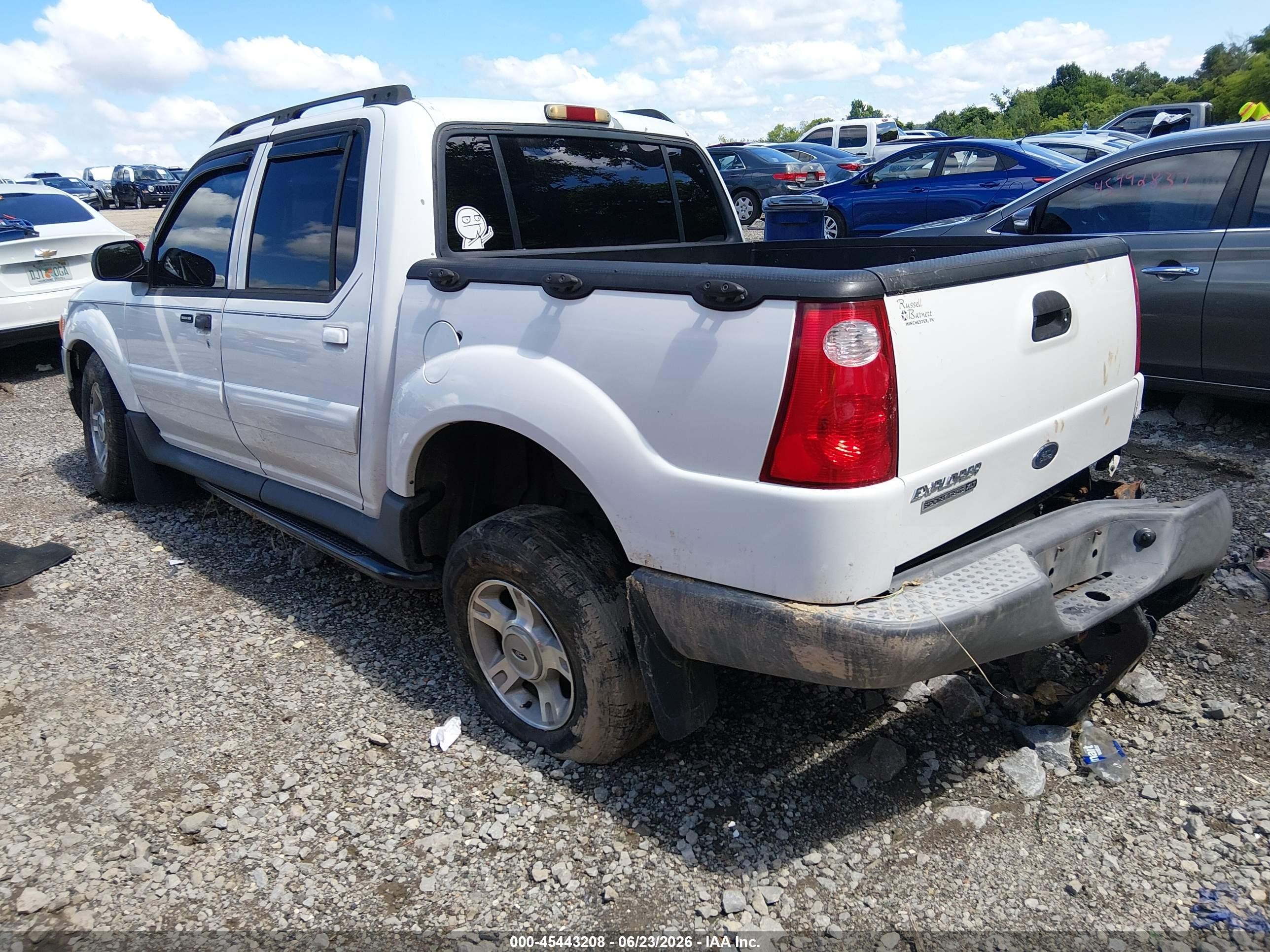 2004 Ford Explorer Sport Trac Adrenalin/xls/xlt White vin: 1FMZU77K94UB23737