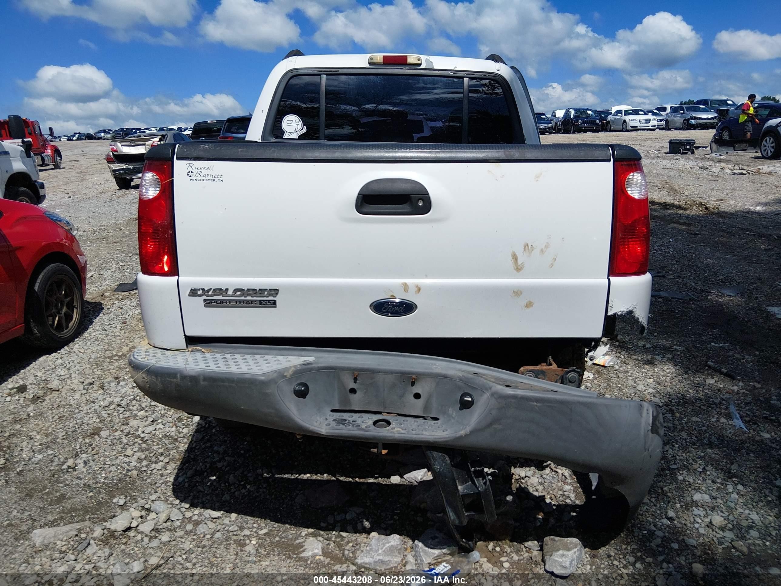 2004 Ford Explorer Sport Trac Adrenalin/xls/xlt White vin: 1FMZU77K94UB23737
