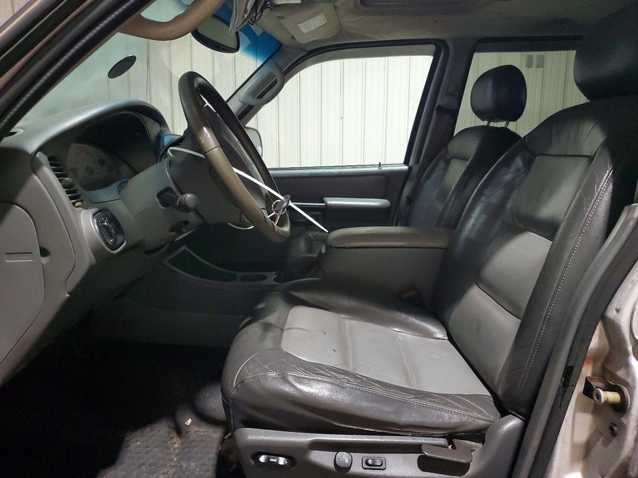 2004 Ford Explorer Sport Trac Beige vin: 1FMZU77KX4UC29579