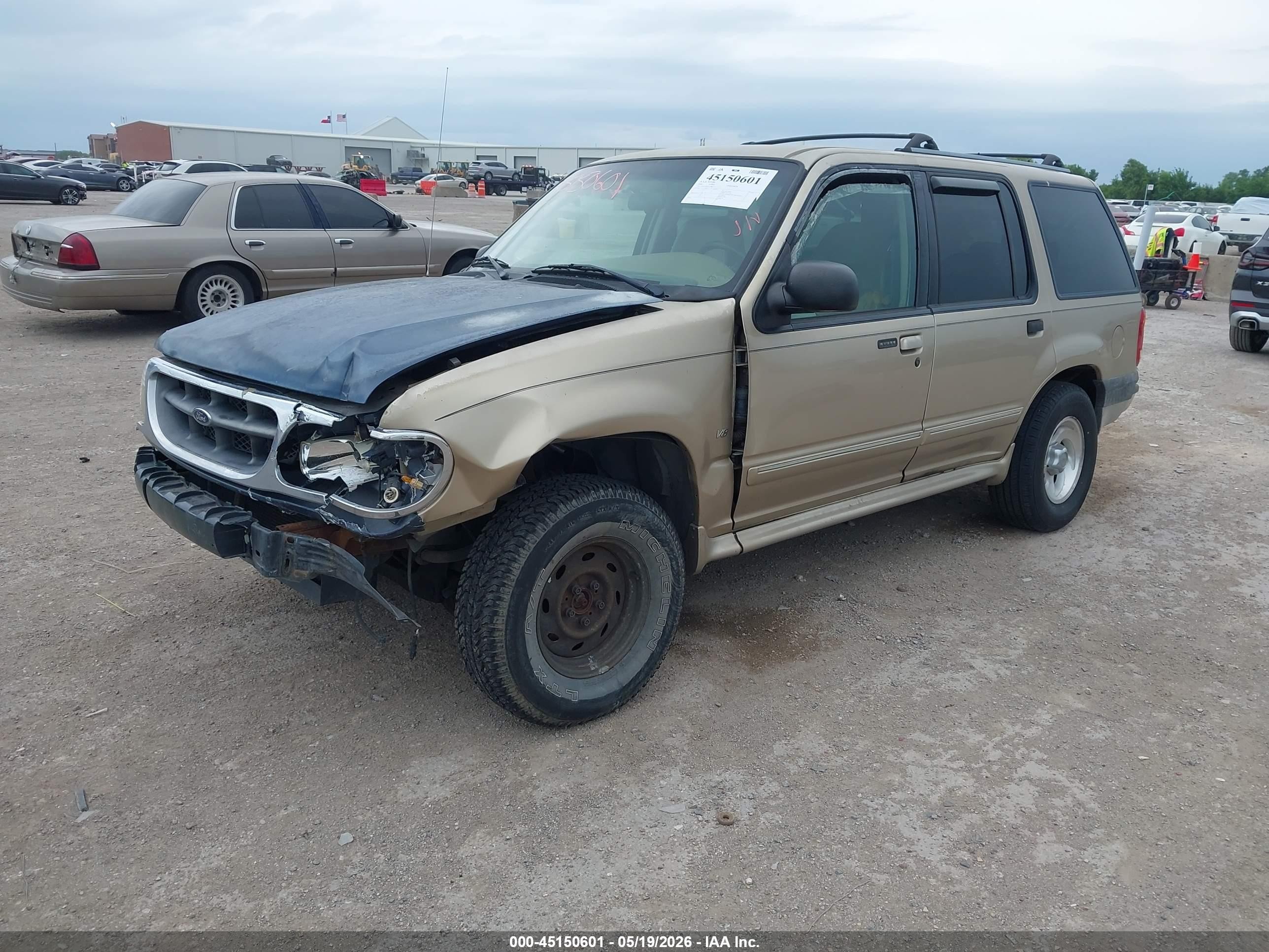 2000 Ford Explorer Xlt Gold vin: 1FMZU83P0YUB81717