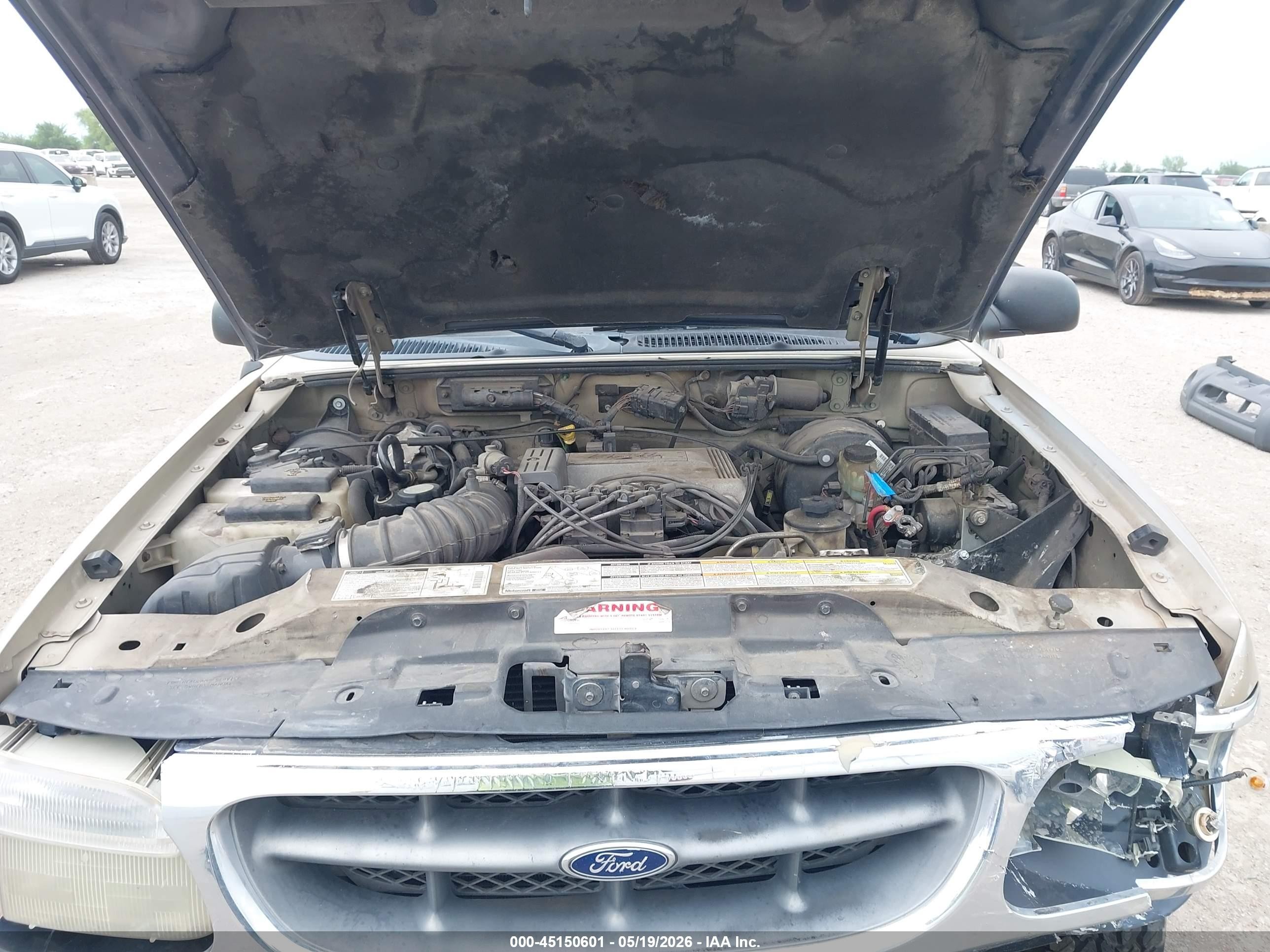 2000 Ford Explorer Xlt Gold vin: 1FMZU83P0YUB81717