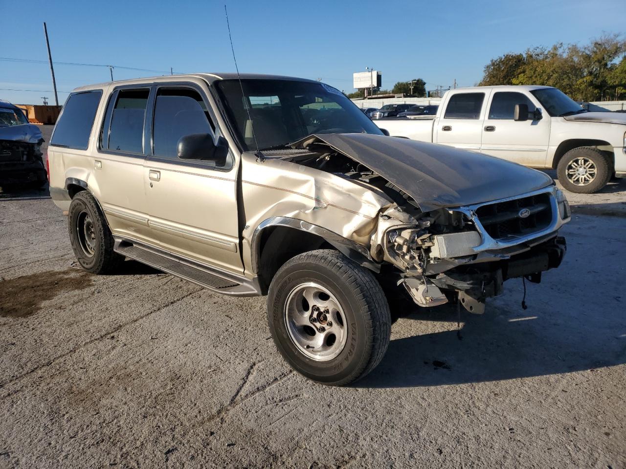 2001 Ford Explorer Xlt Tan vin: 1FMZU83P81ZA74858