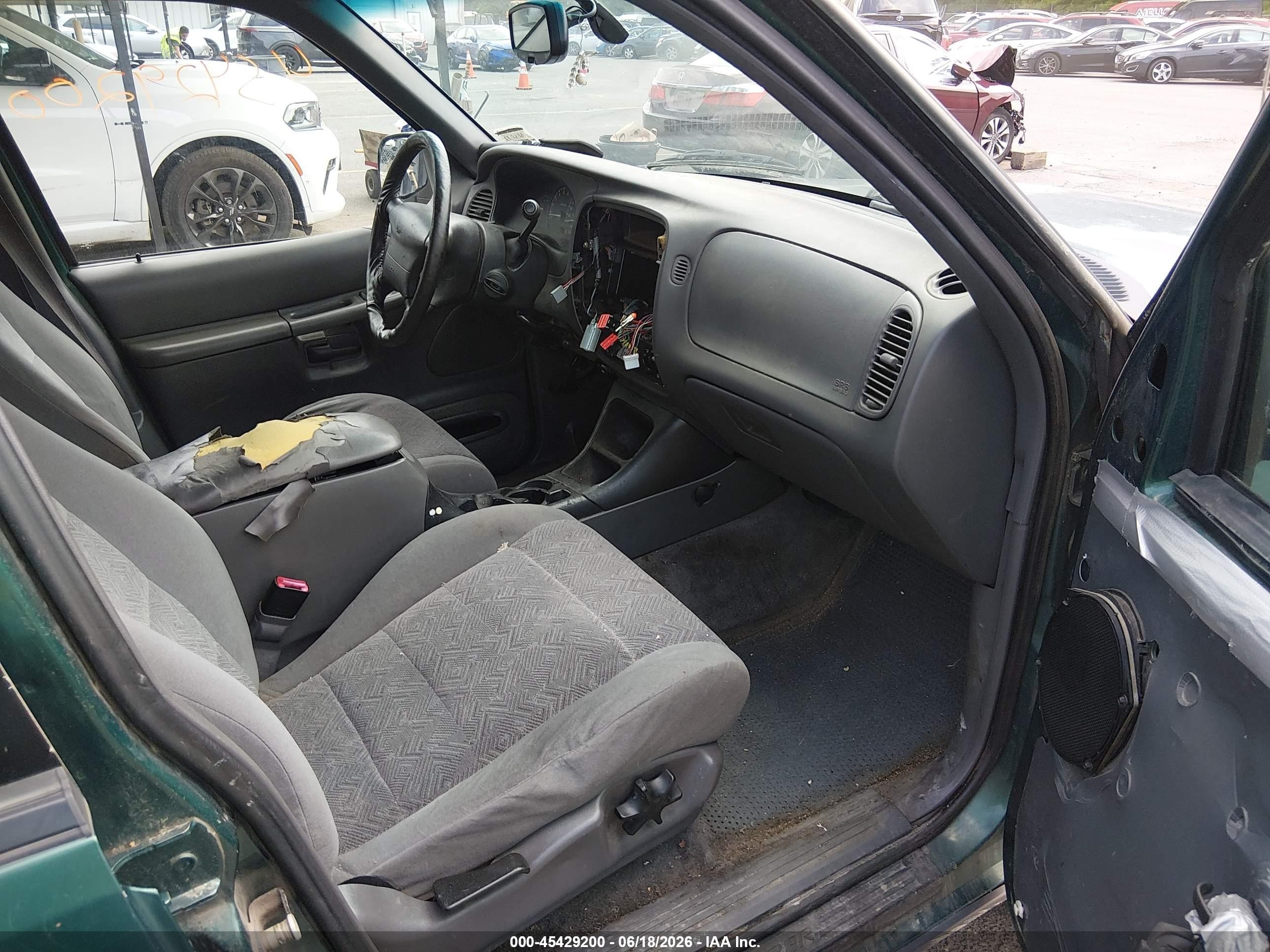 2001 Ford Explorer Xlt Green vin: 1FMZU83P91ZA37088