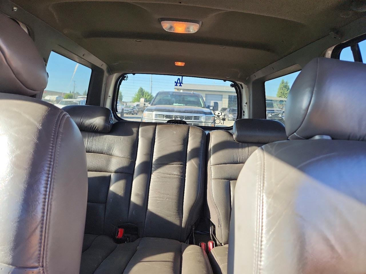 2000 Ford Explorer Limited Black vin: 1FMZU85P3YZB17641
