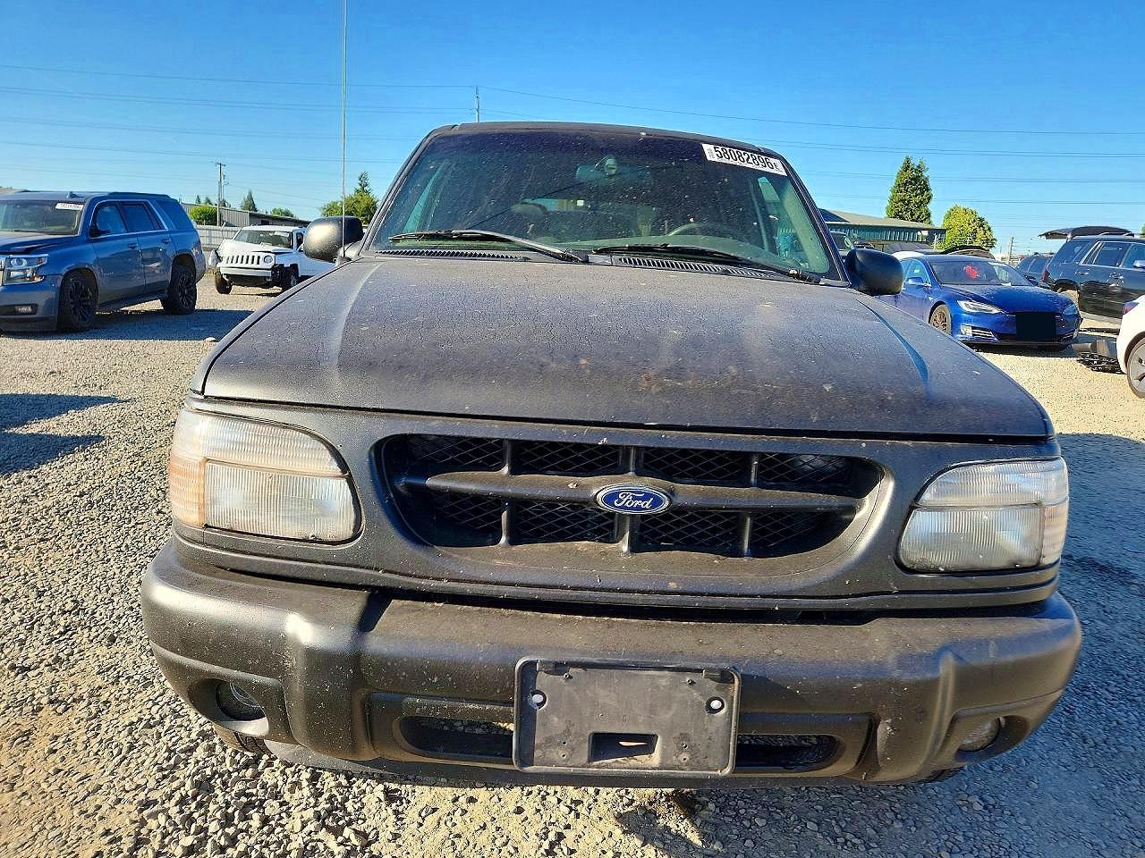 2000 Ford Explorer Limited Black vin: 1FMZU85P3YZB17641