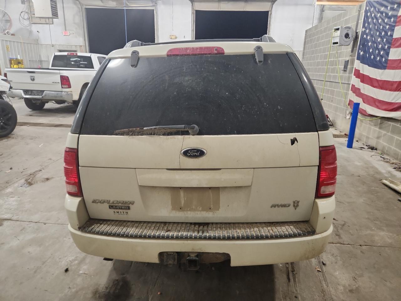 2004 Ford Explorer Limited White vin: 1FMZU85W64ZB05632