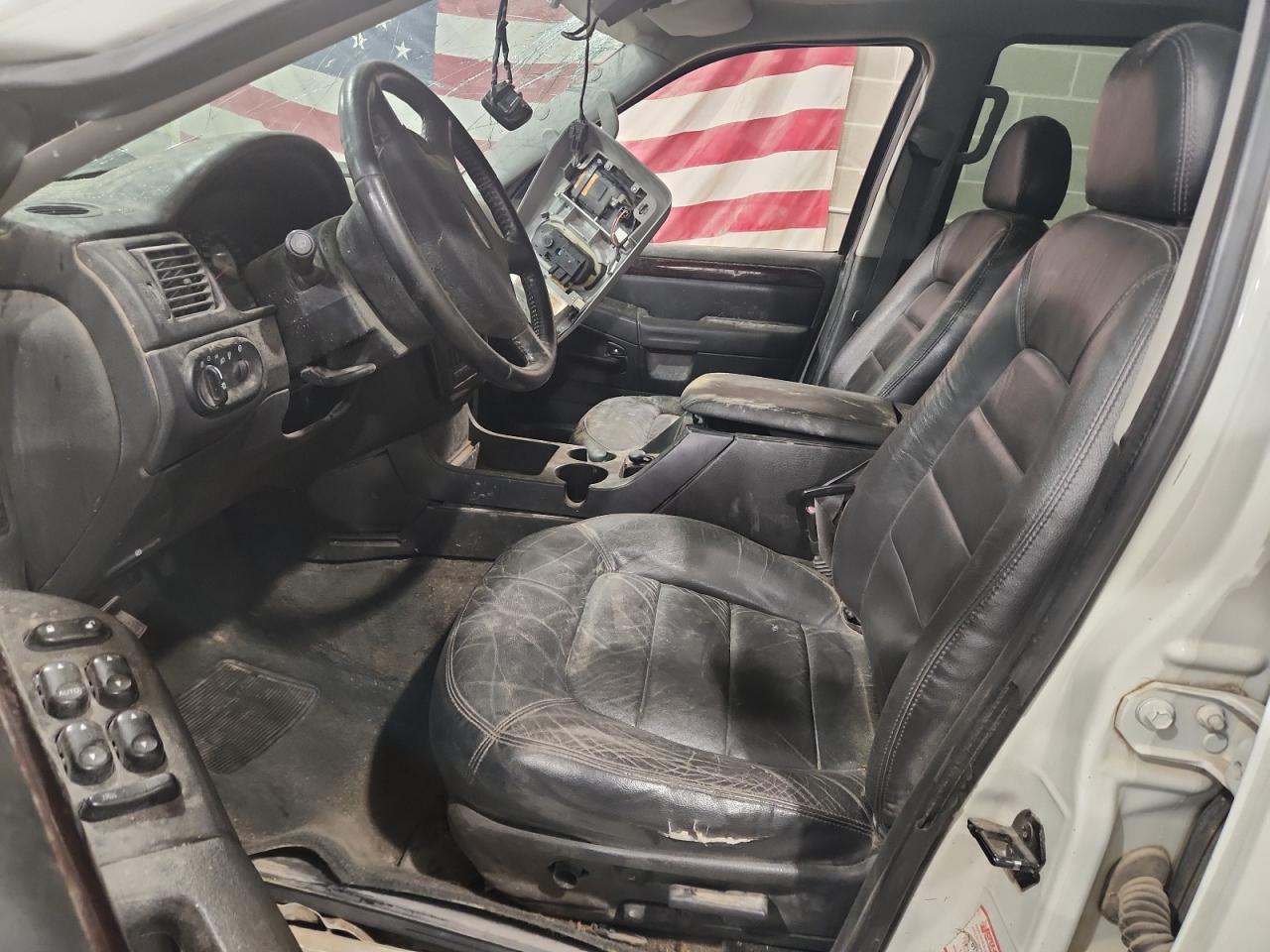 2004 Ford Explorer Limited White vin: 1FMZU85W64ZB05632